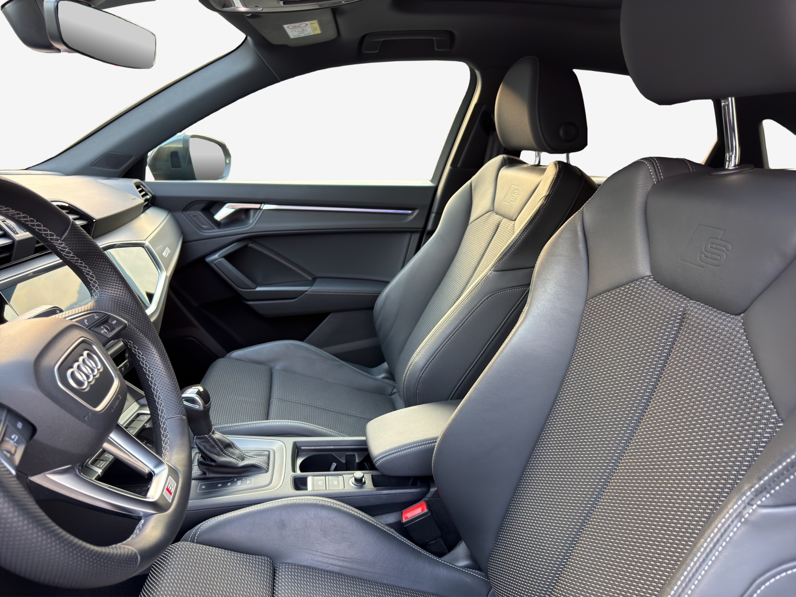 AUDI Q3 Sportback 35 TFSI S line Attraction S-tronic-image-7
