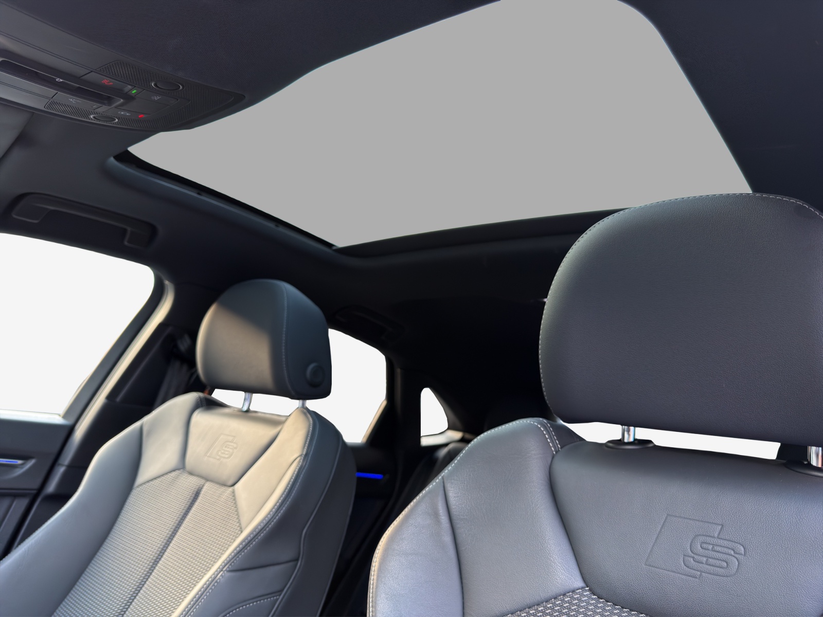 AUDI Q3 Sportback 35 TFSI S line Attraction S-tronic-image-15