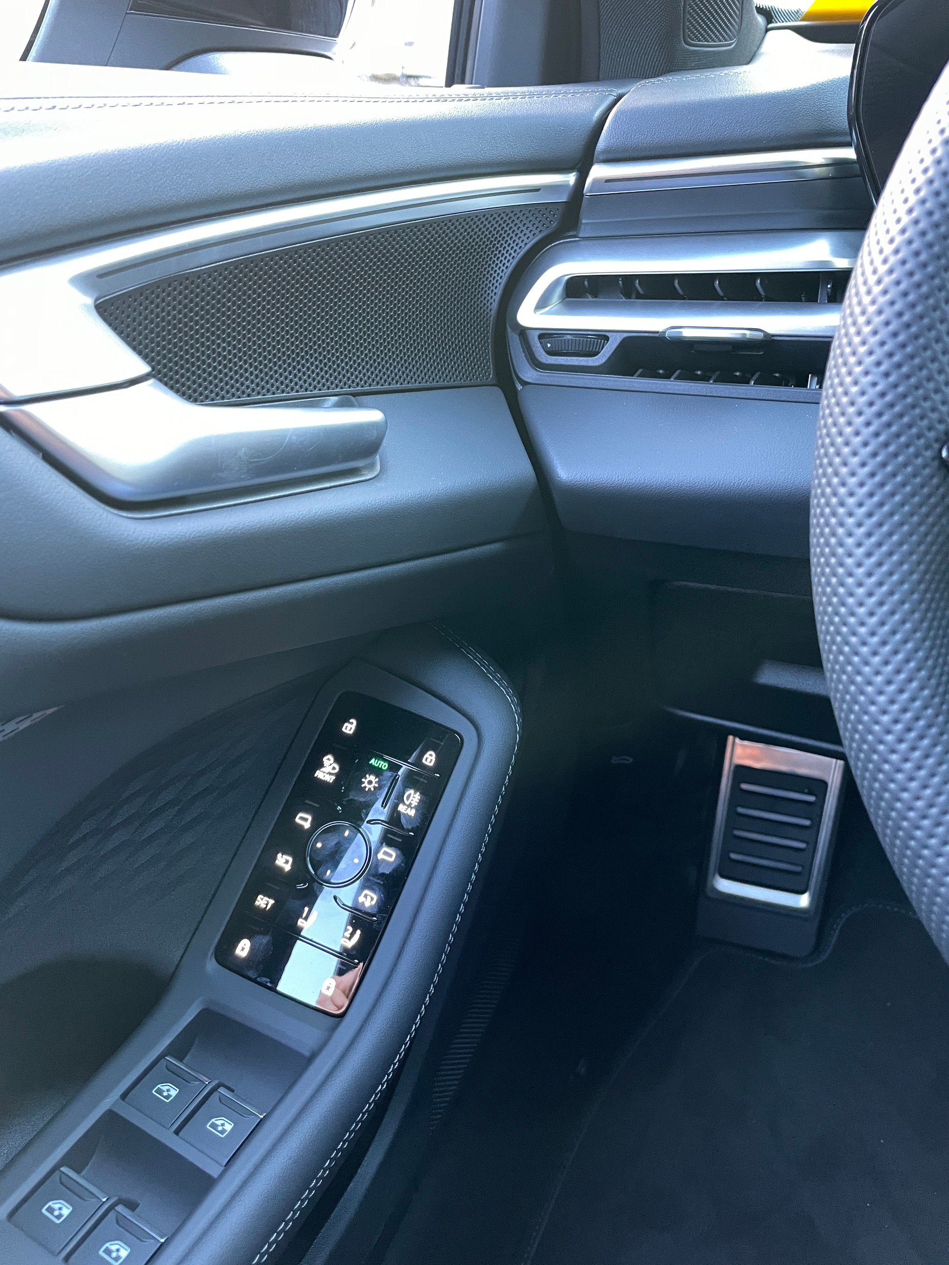 AUDI A5 Avant 2.0 TDI quattro S tronic-image-23