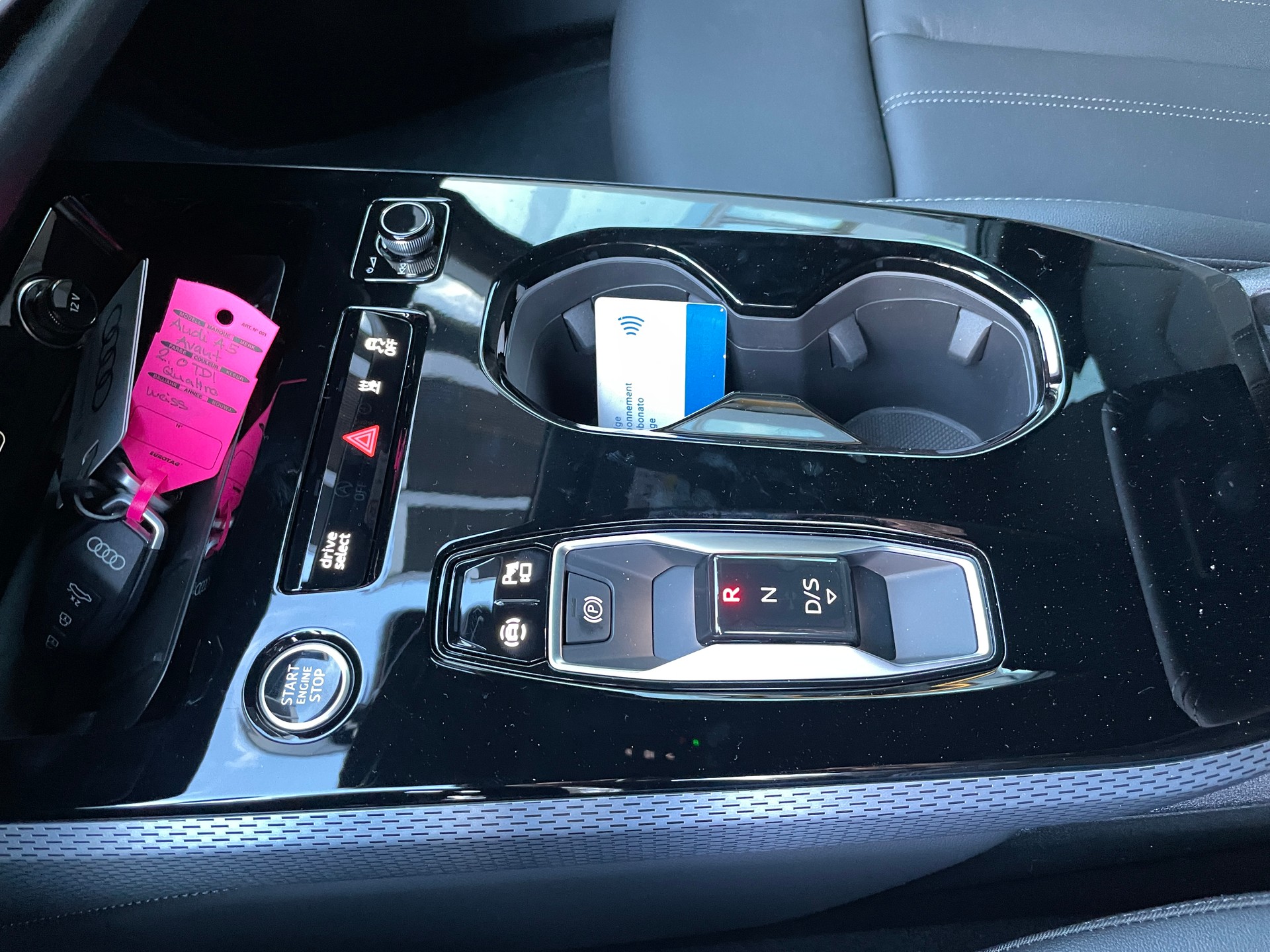 AUDI A5 Avant 2.0 TDI quattro S tronic-image-22