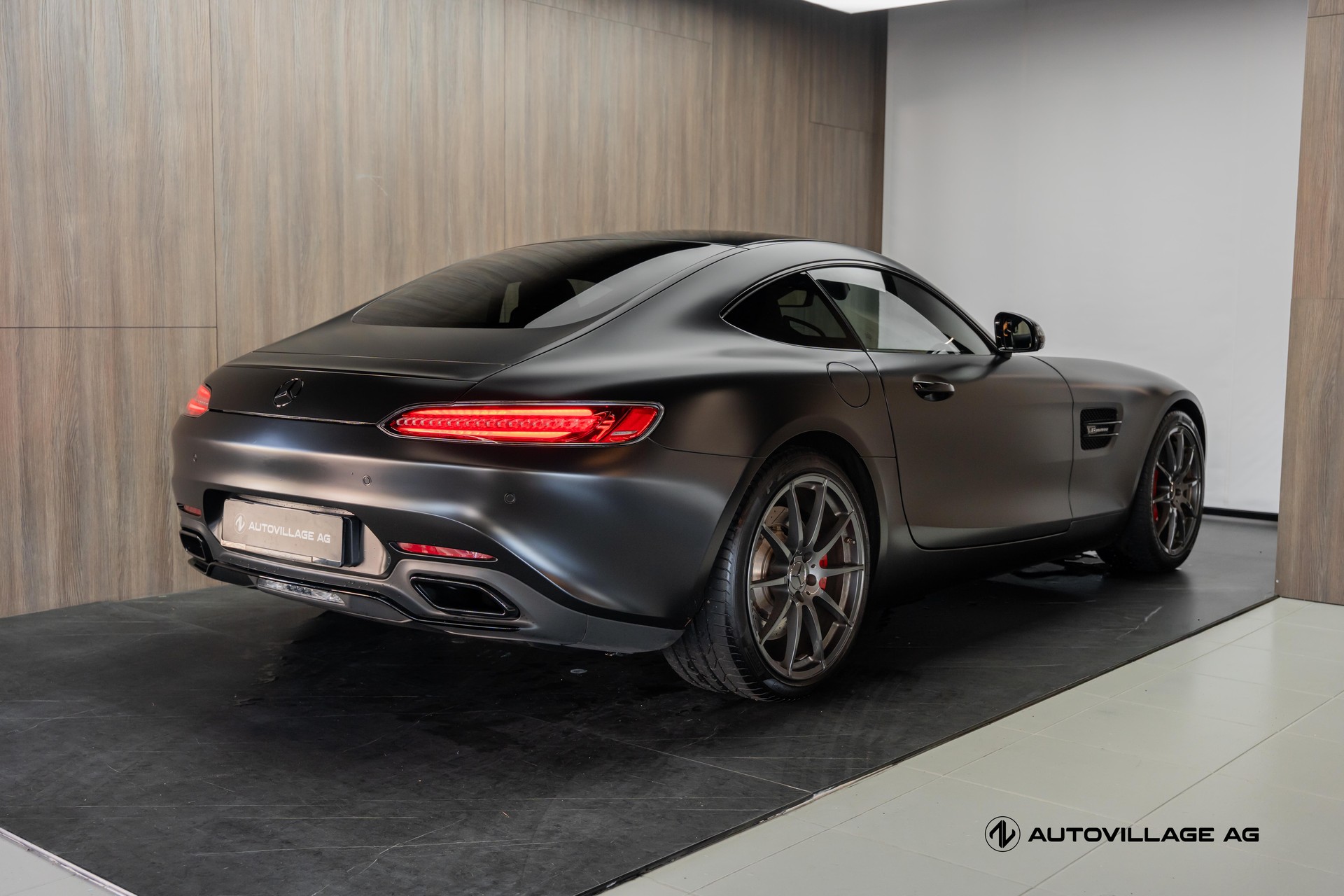 MERCEDES-BENZ AMG GT S Speedshift DCT-showroom-element-1