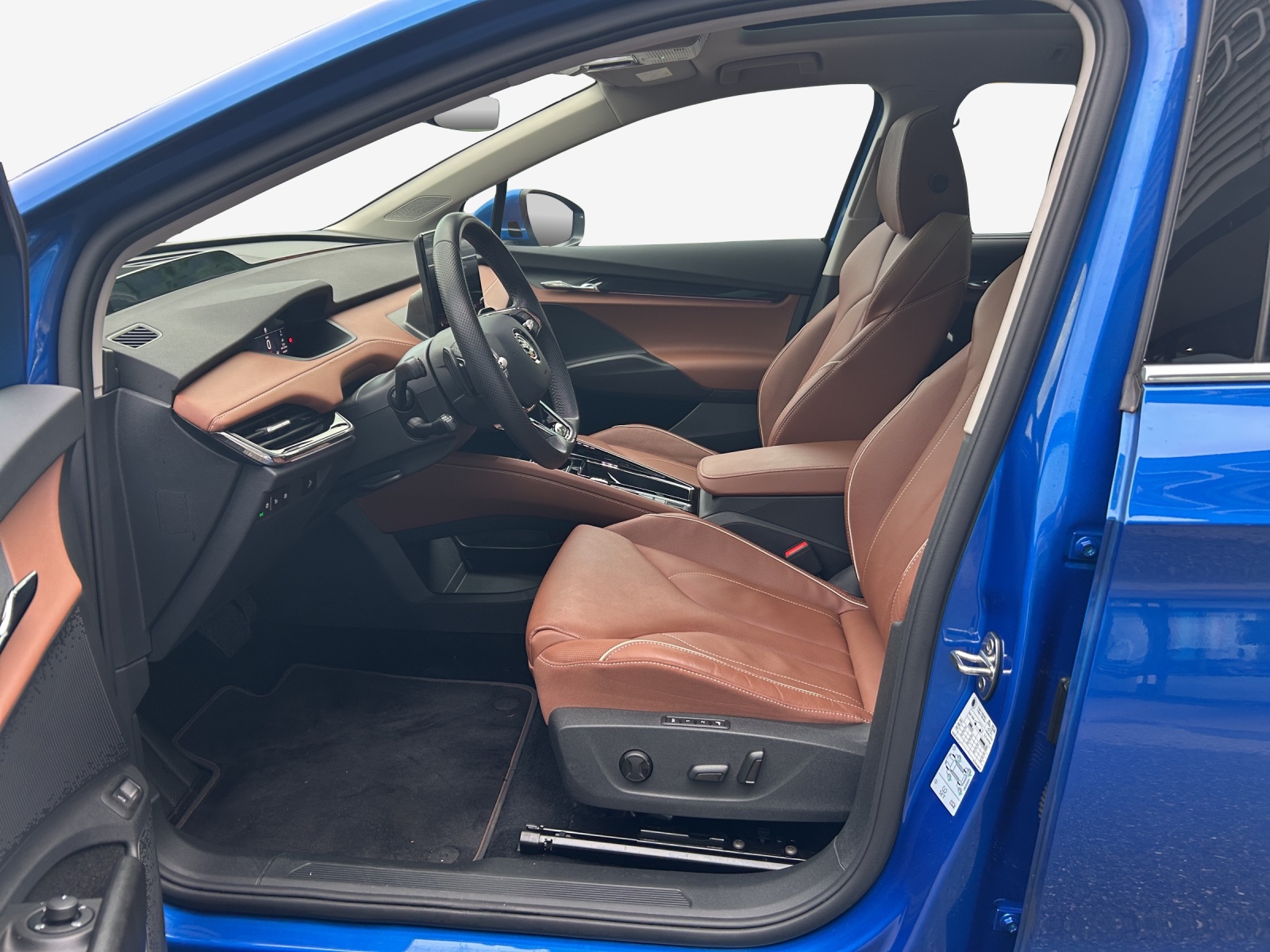 SKODA Enyaq iV 80x-image-8