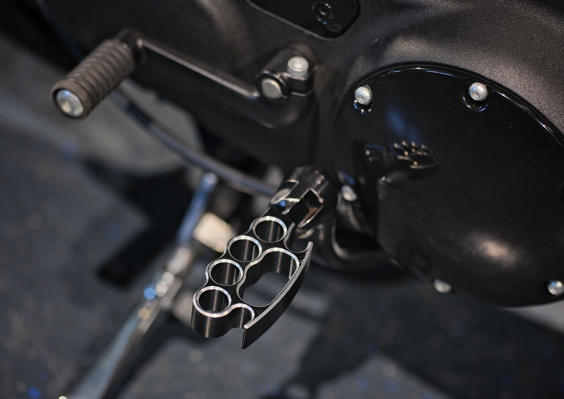 HARLEY-DAVIDSON XL 883 N Sportster Iron ABS-image-13