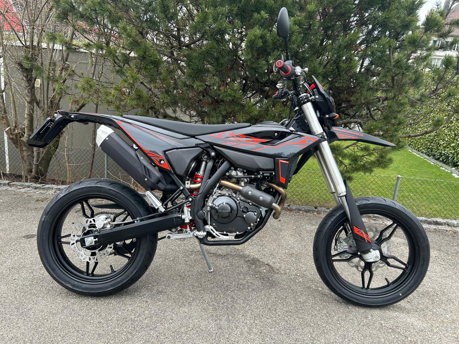 BETA RR 125-4T LC Motard-image-0