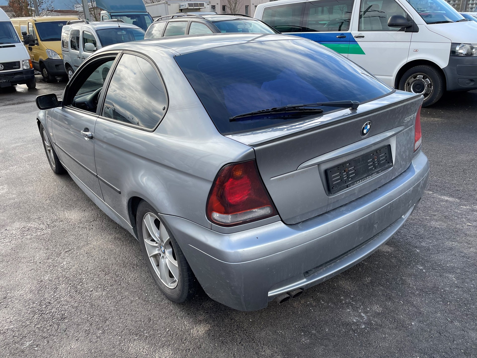 BMW 325 ti Compact-image-1