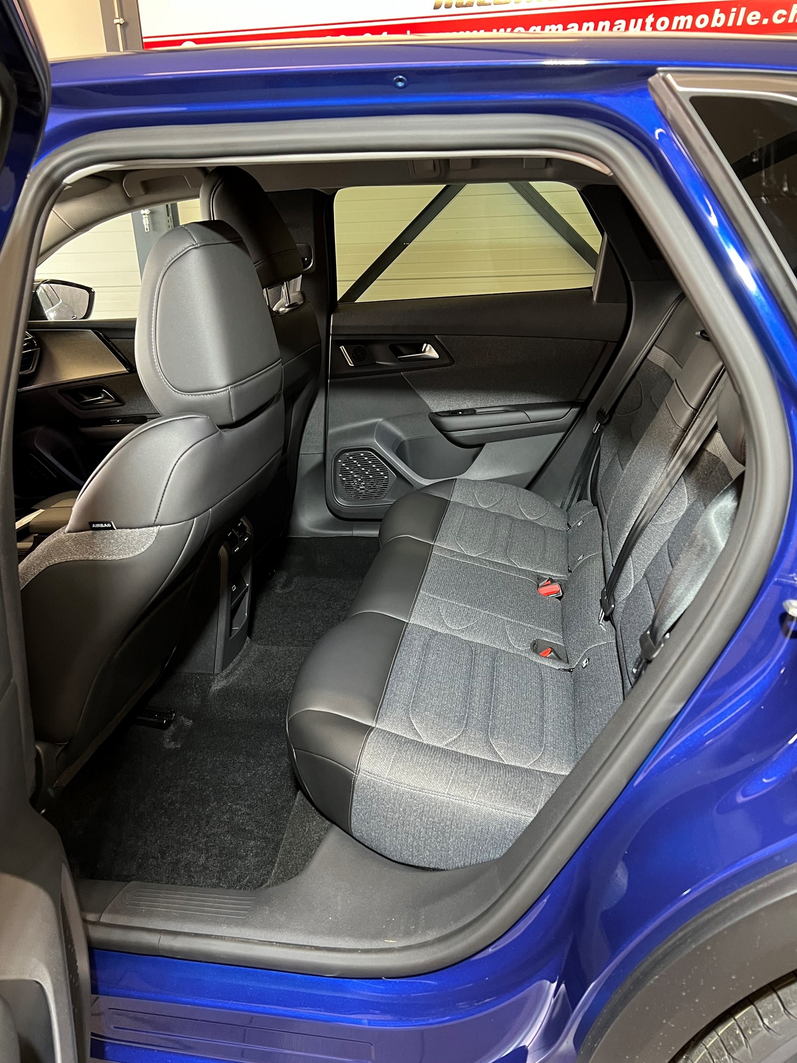 CITROEN C5 X 1.6i PHEV Feel Pack e-EAT8-image-19