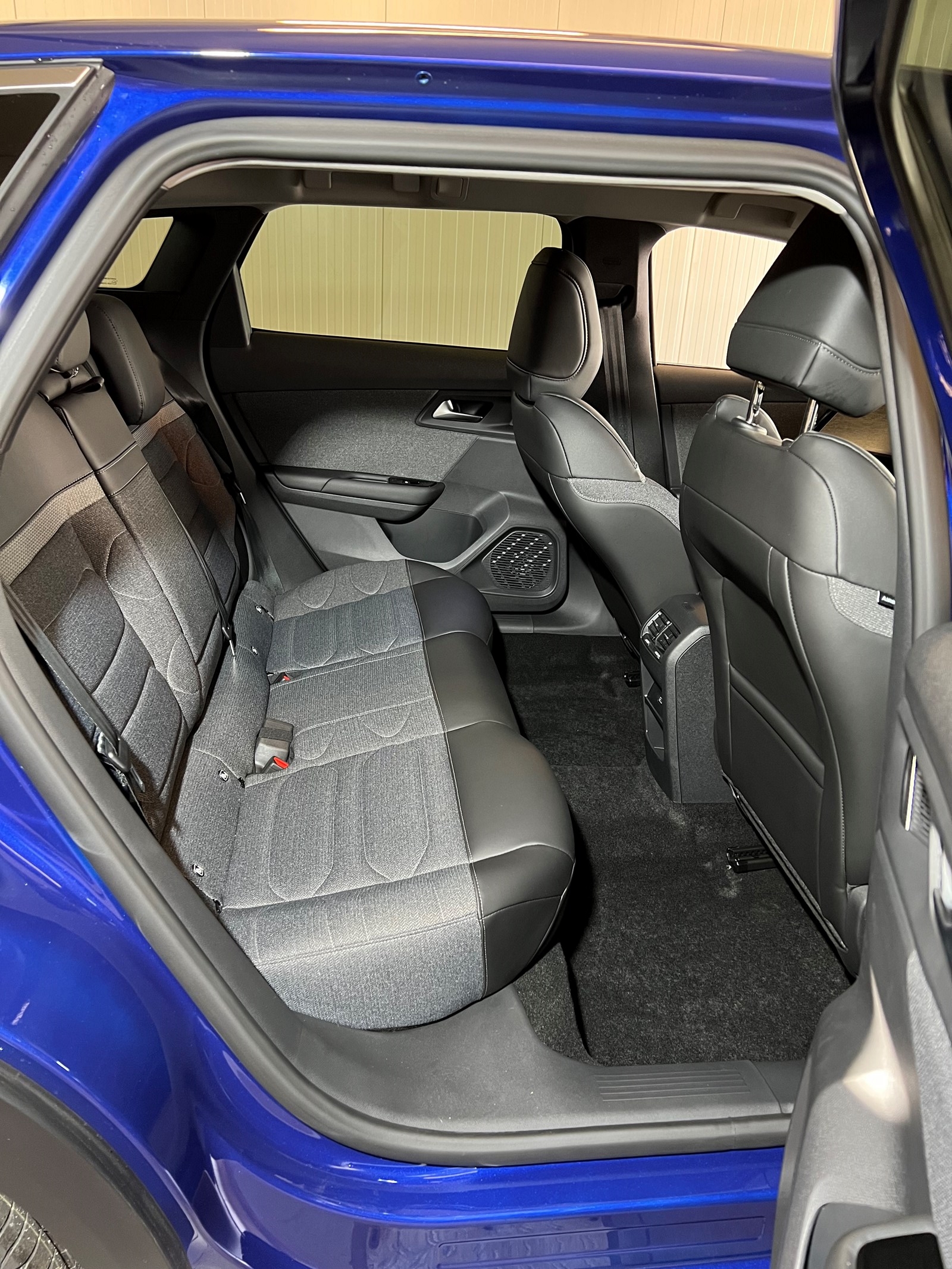 CITROEN C5 X 1.6i PHEV Feel Pack e-EAT8-image-21