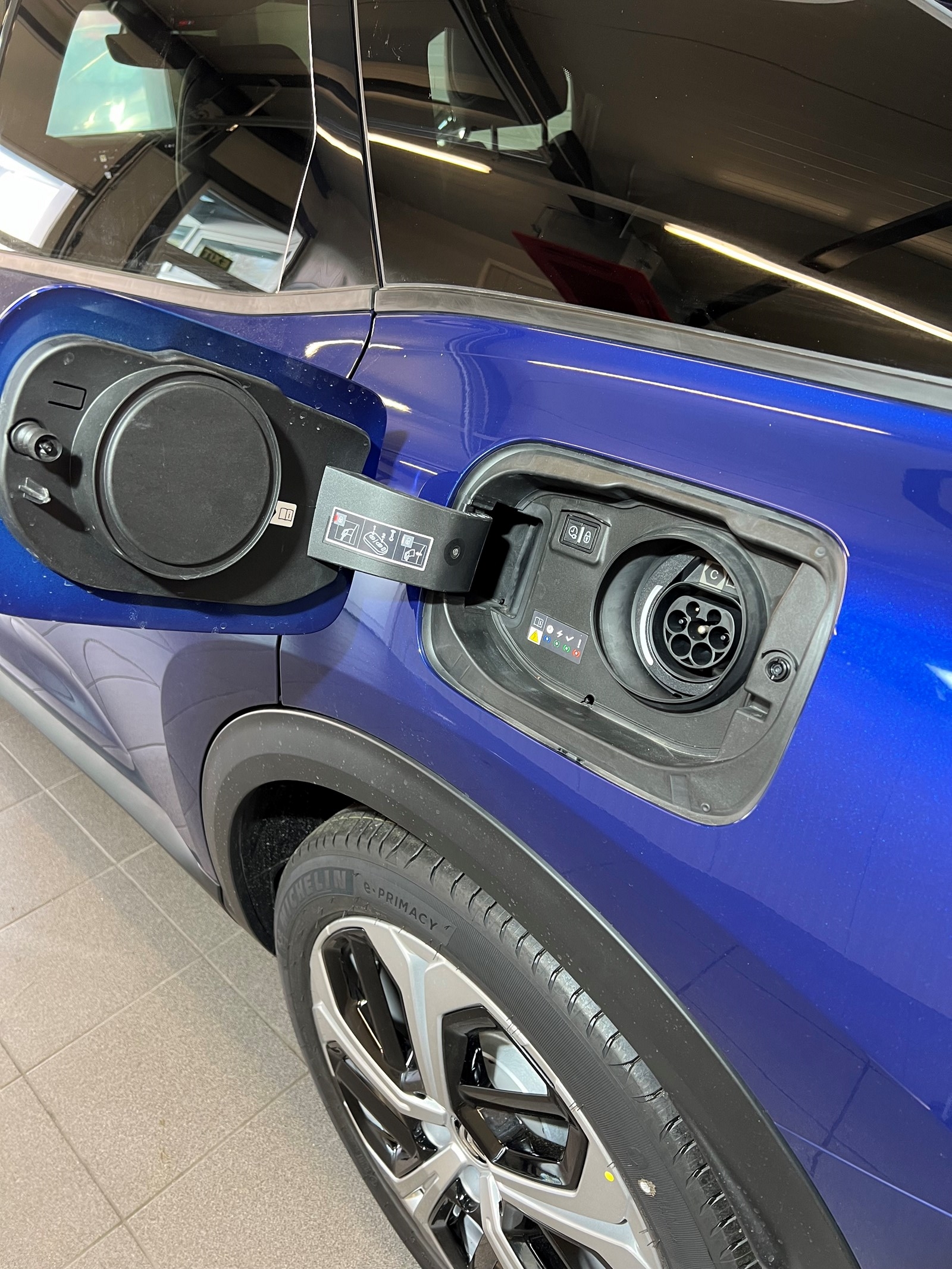 CITROEN C5 X 1.6i PHEV Feel Pack e-EAT8-image-23