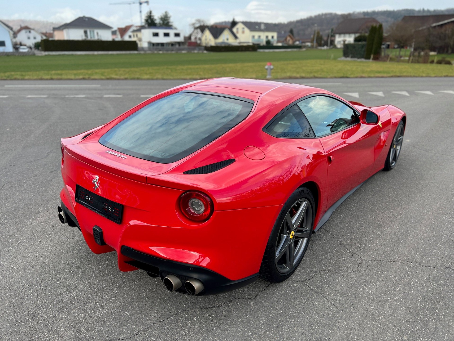 FERRARI F12 Berlinetta-image-14
