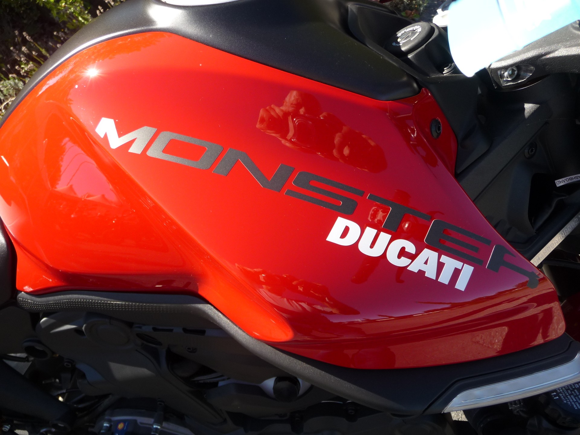 DUCATI Monster + 937-image-5