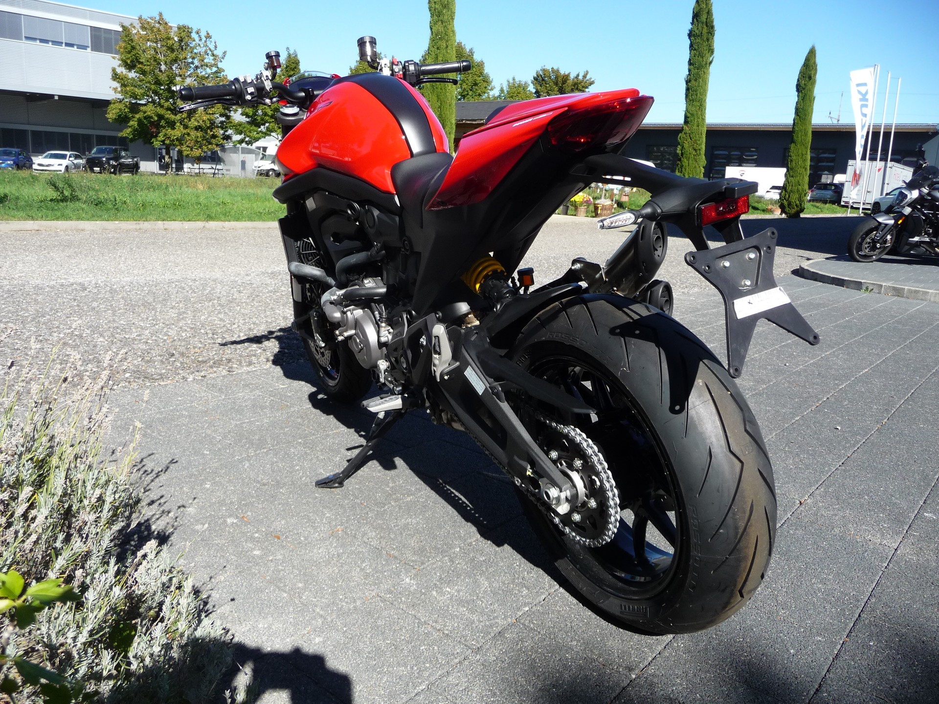 DUCATI Monster + 937-image-4