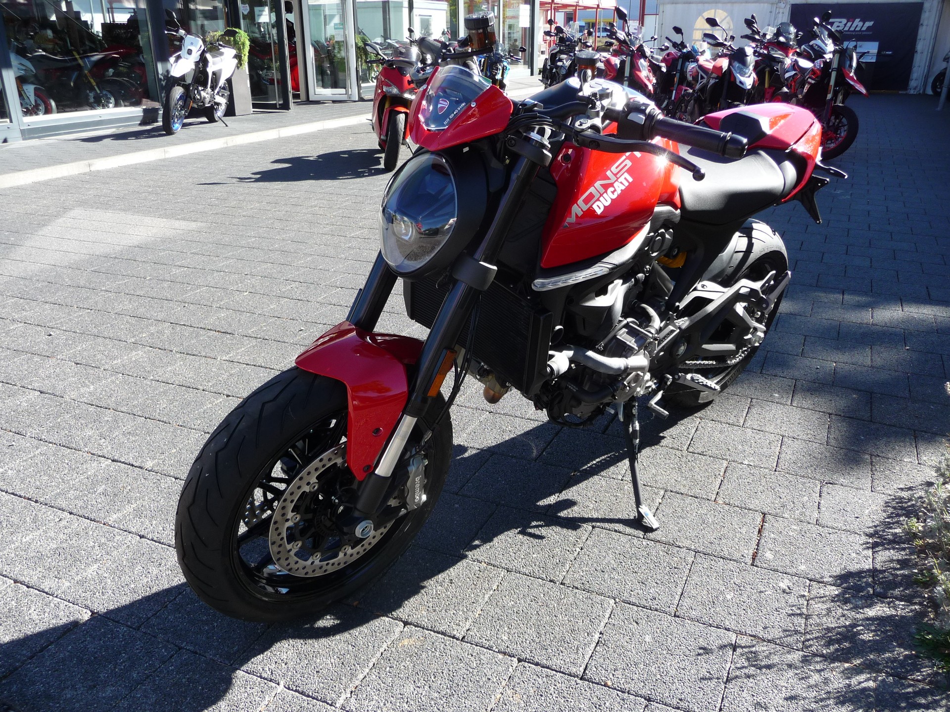 DUCATI Monster + 937-image-1