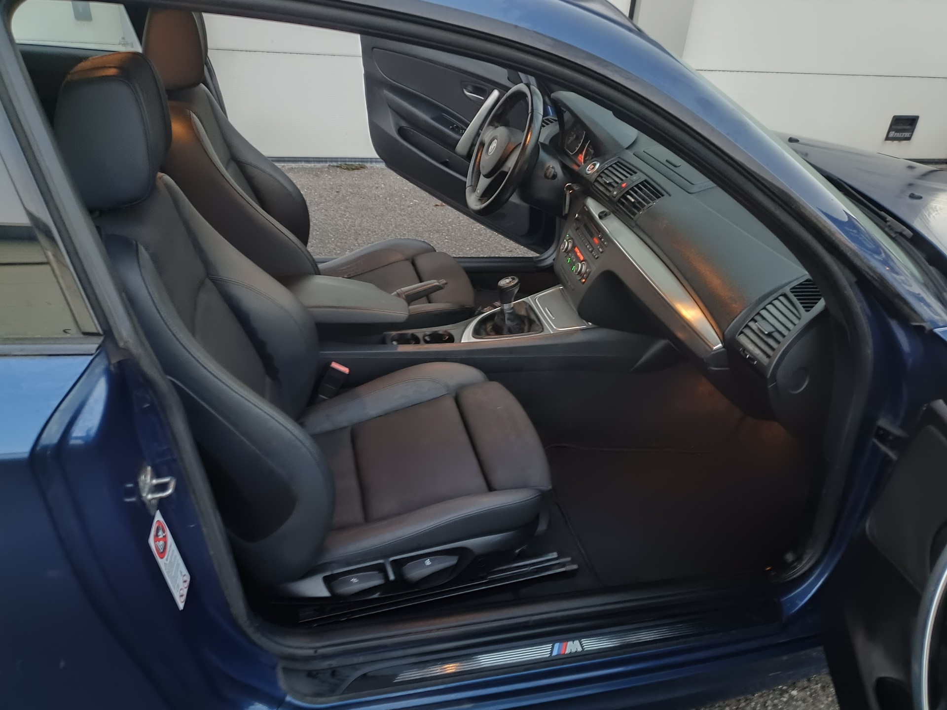 BMW 118d Access-image-8