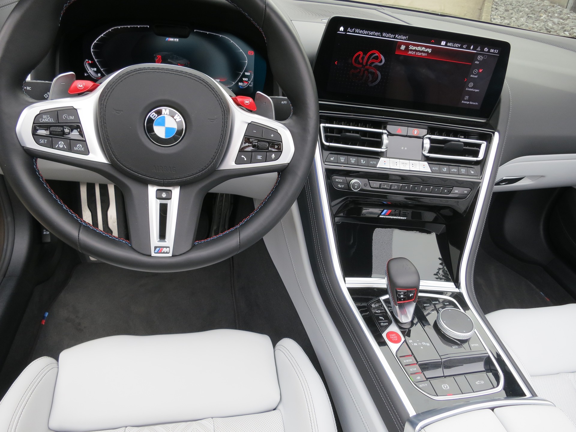 BMW M8 xDrive M Competition-image-13