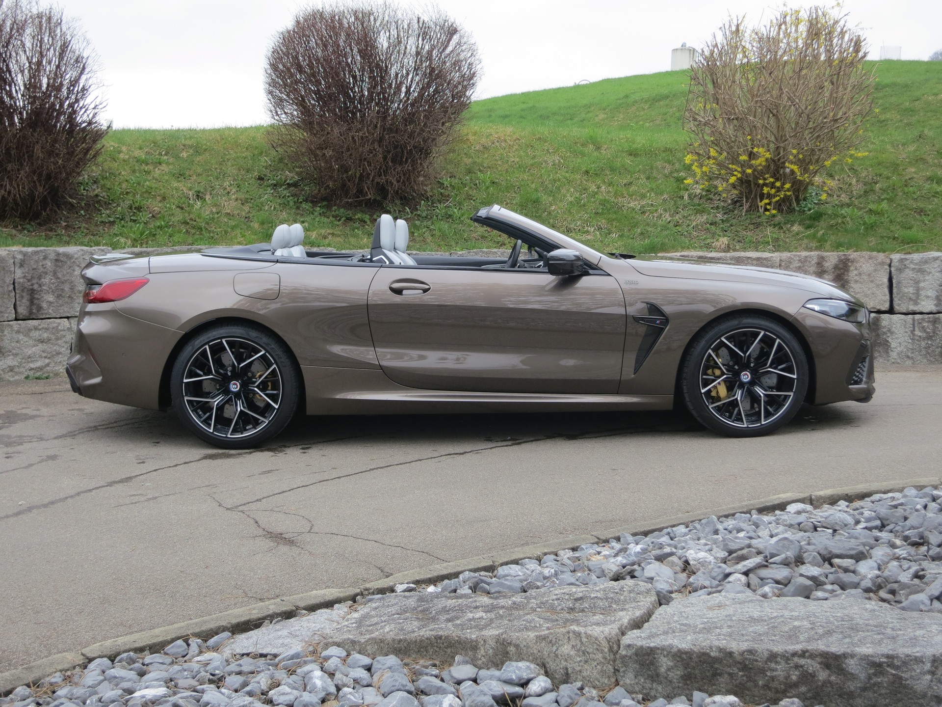 BMW M8 xDrive M Competition-image-4