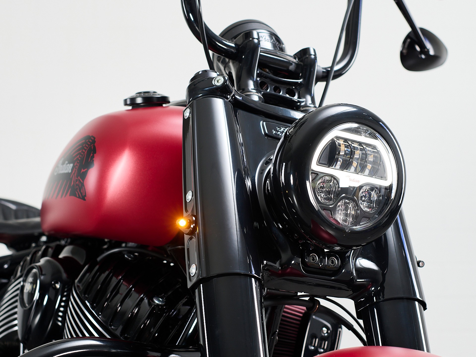 INDIAN Chief Bobber-showroom-element-2