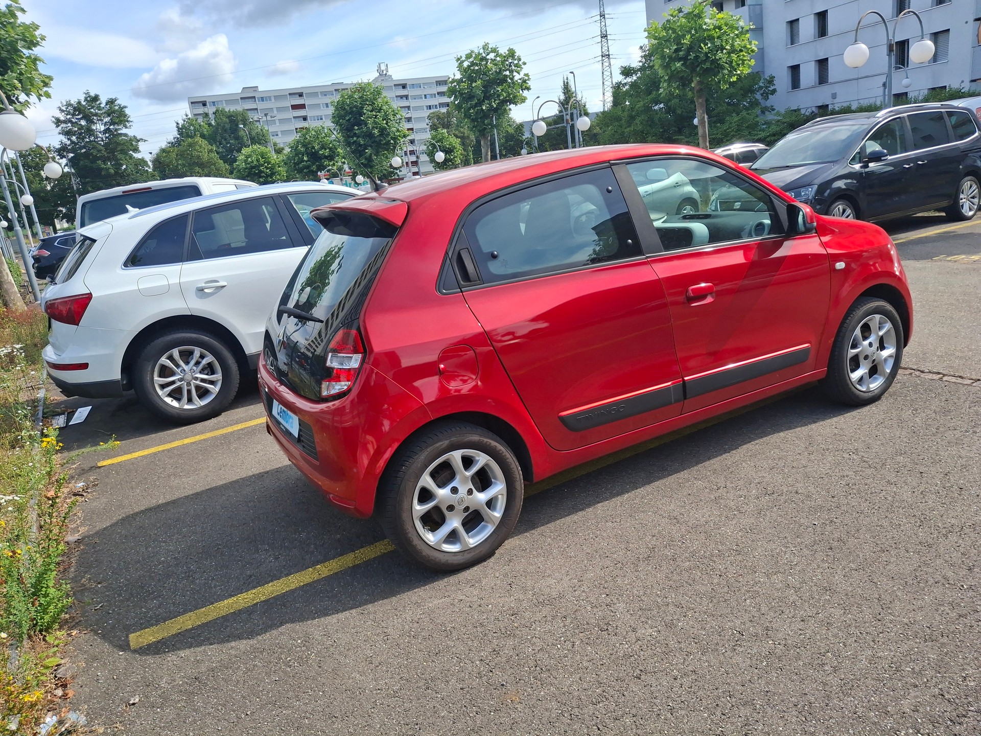 RENAULT Twingo 1.0 Intens-image-11
