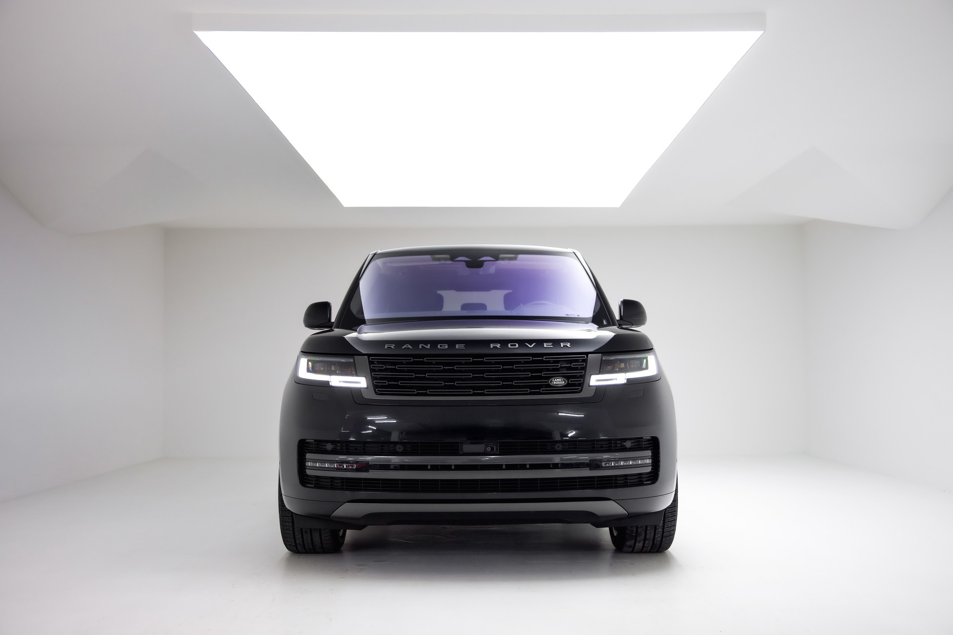 LAND ROVER Range Rover D350 3.0D I6 MHEV First Edition Automatic-showroom-element-3