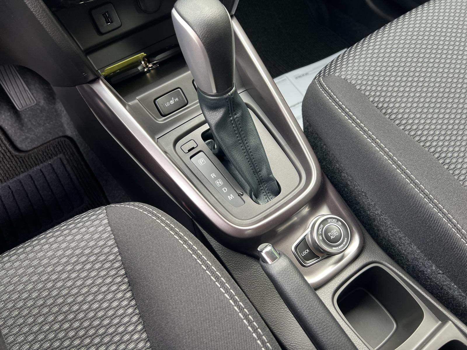 SUZUKI Vitara 1.4 T Compact+ Hybrid 4x4-image-11