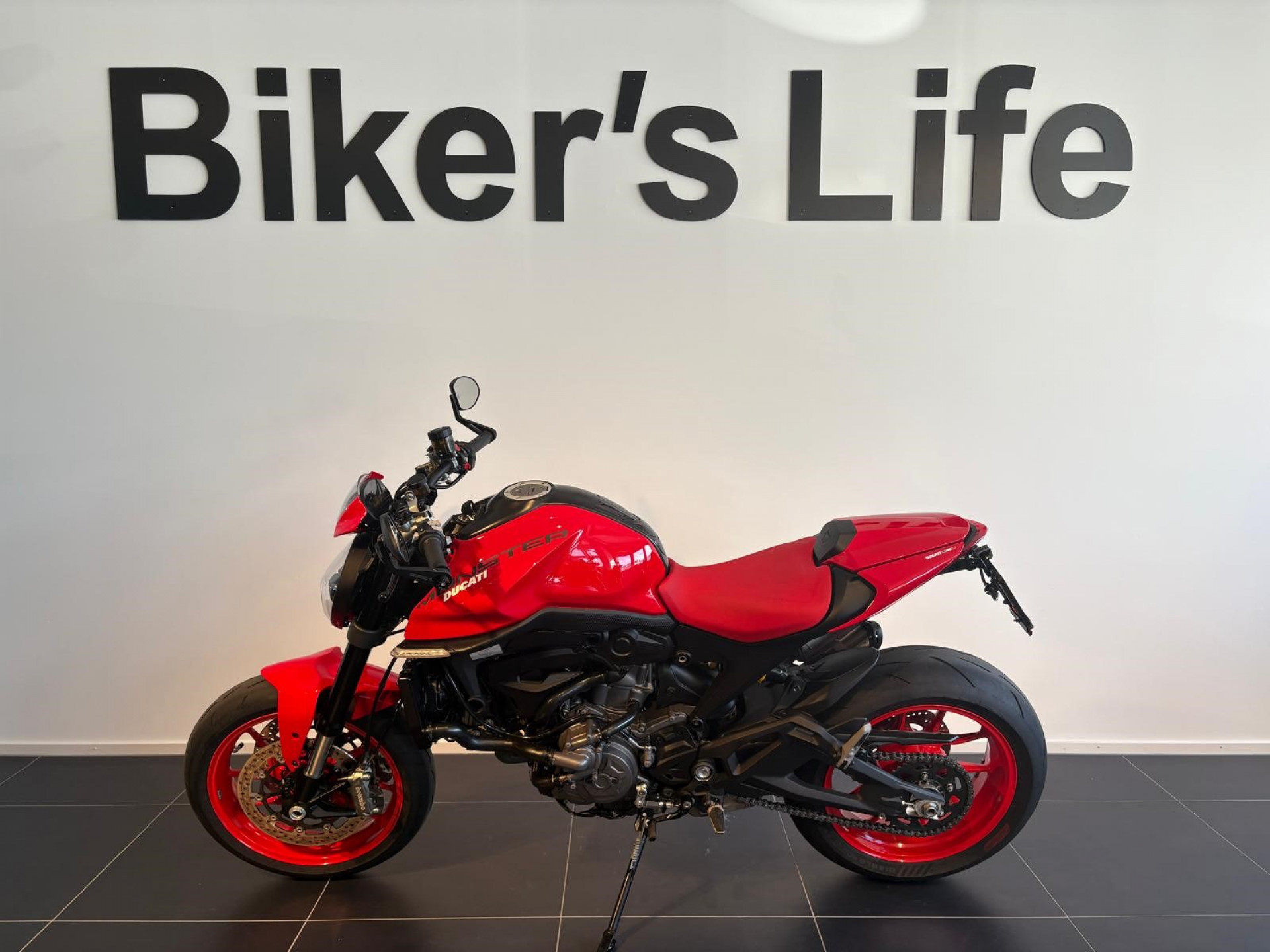 DUCATI Monster 950 Plus-image-1
