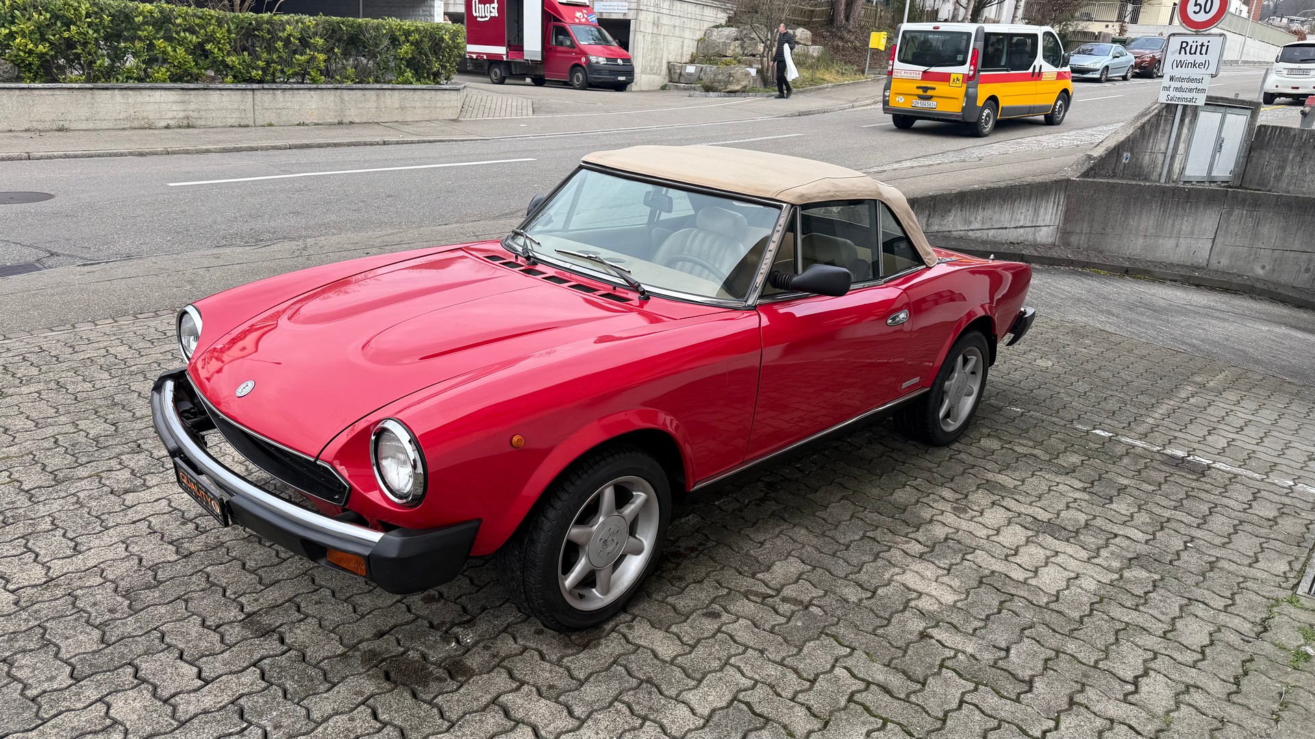 FIAT Spider 124 DS Europa 2.0 i.e. VETERANEN