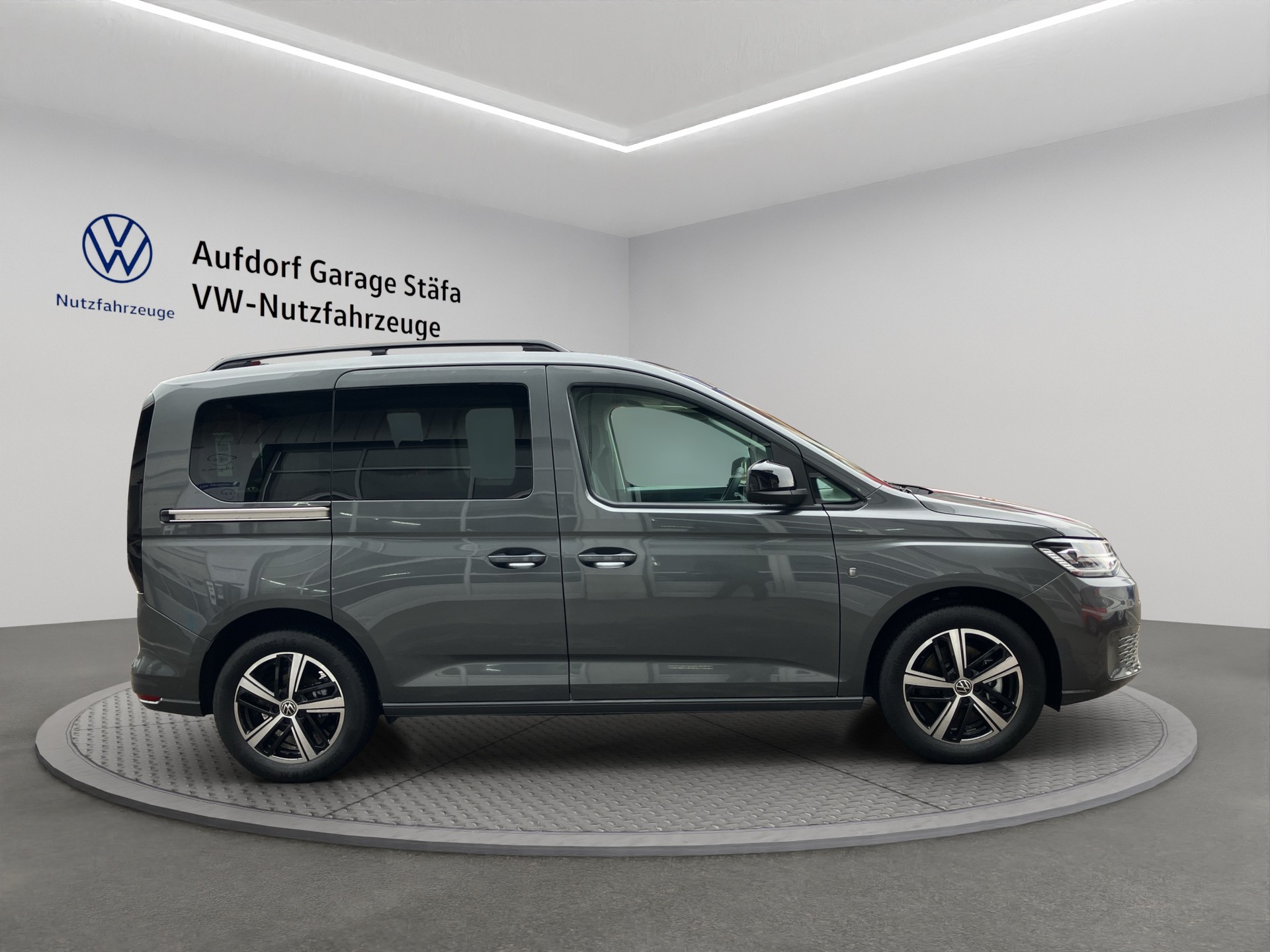 VW Caddy 1.5 TSI DSG-image-5