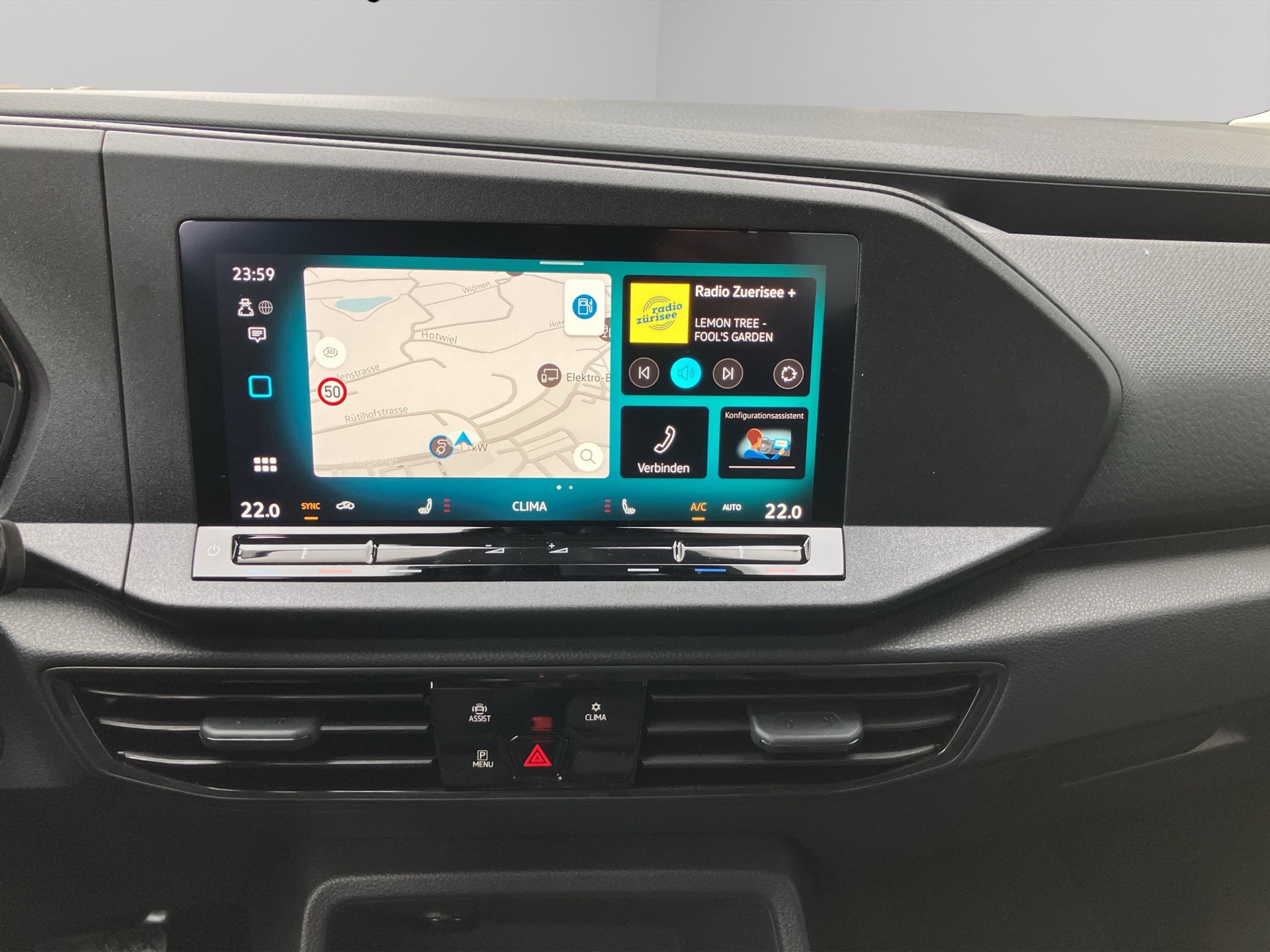 VW Caddy 1.5 TSI DSG-image-10