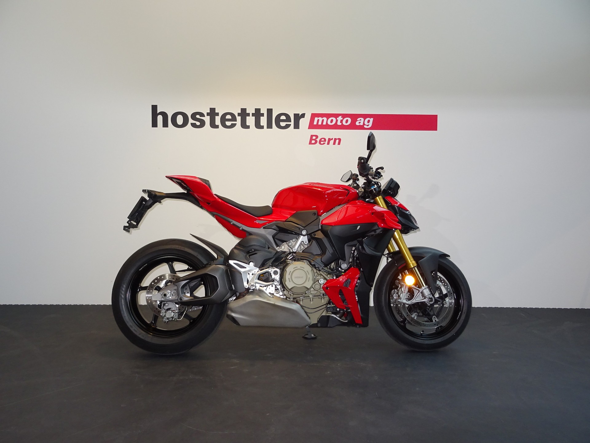 DUCATI Streetfighter V4 S-image-1