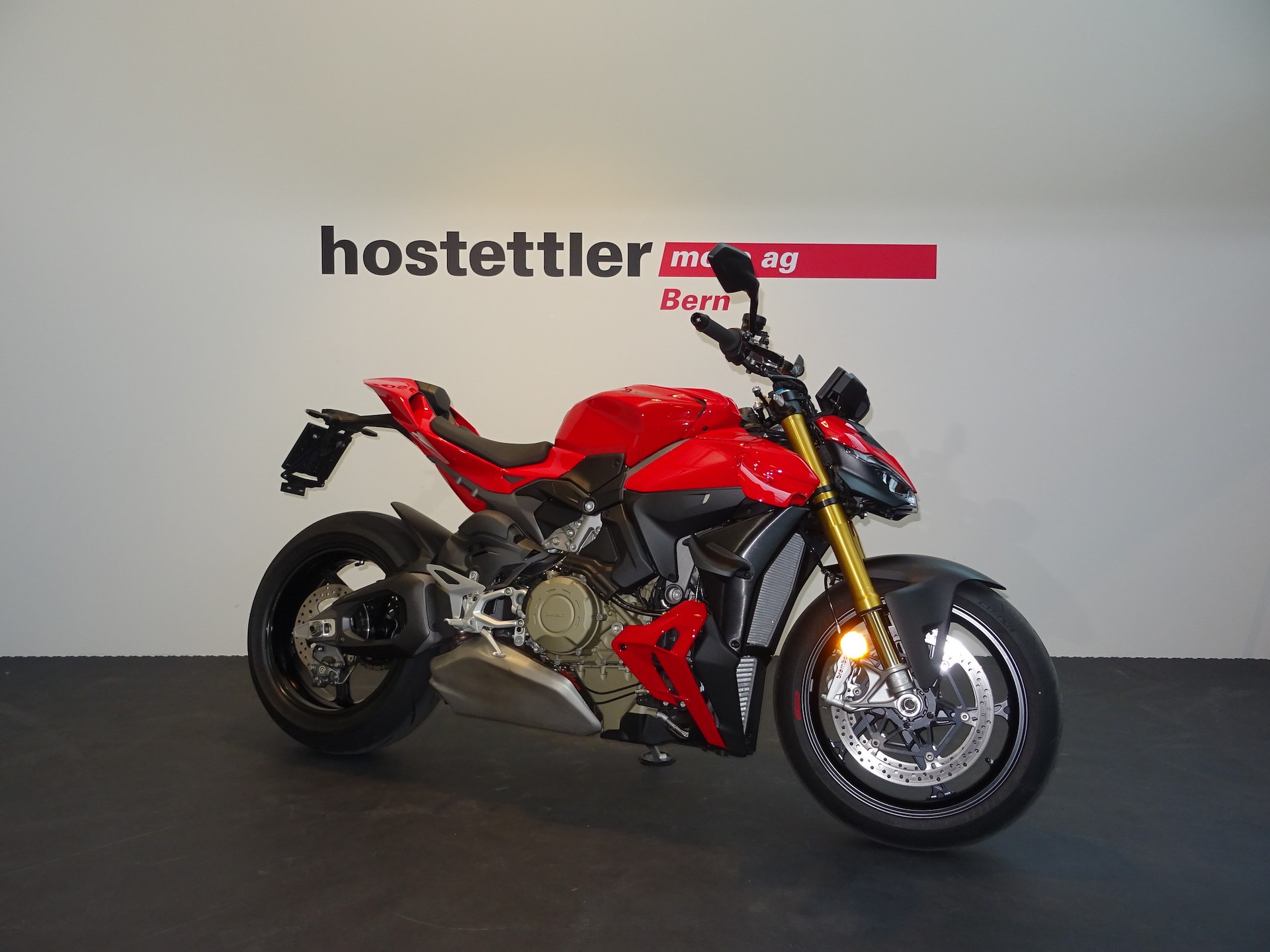 DUCATI Streetfighter V4 S-image-0