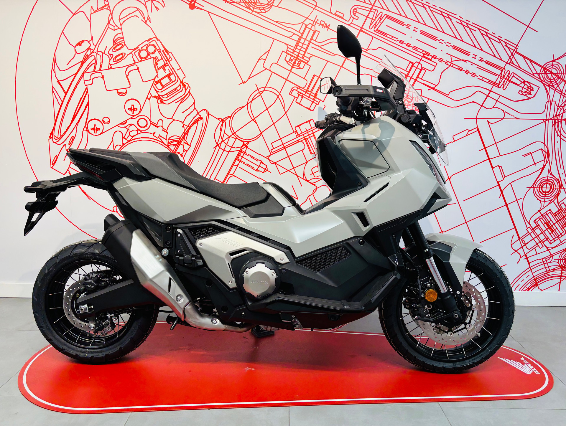 HONDA X-ADV 750-image-0
