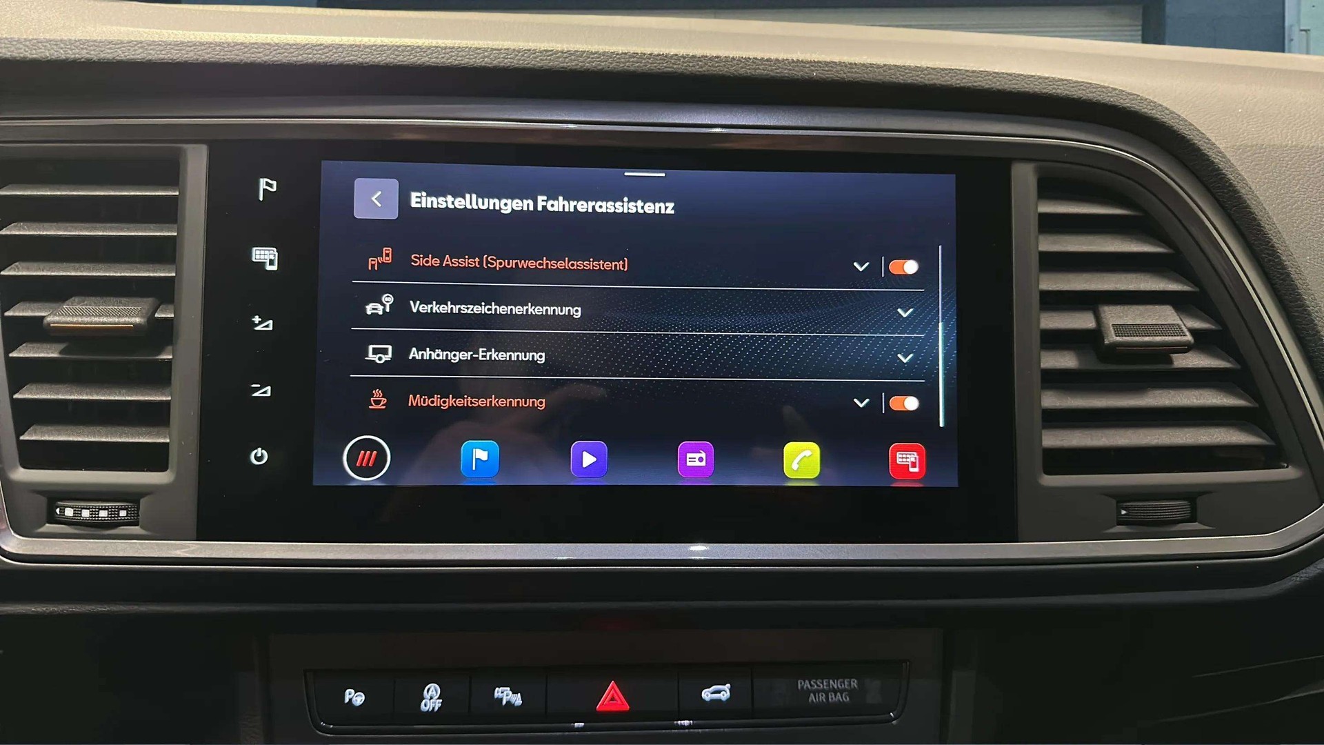CUPRA Ateca 2.0TSI 4Drive DSG mit AHK + Panoramadach + Beats Soundsystem-image-18