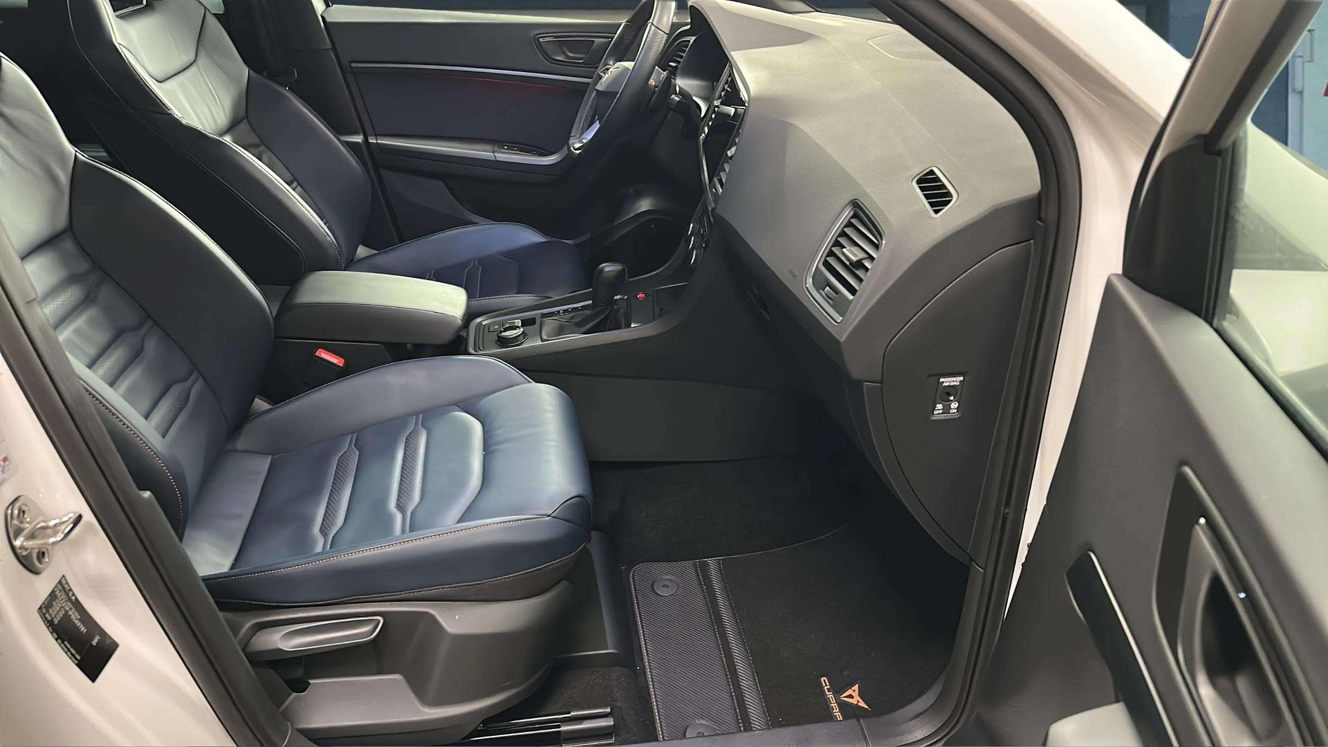 CUPRA Ateca 2.0TSI 4Drive DSG mit AHK + Panoramadach + Beats Soundsystem-image-12