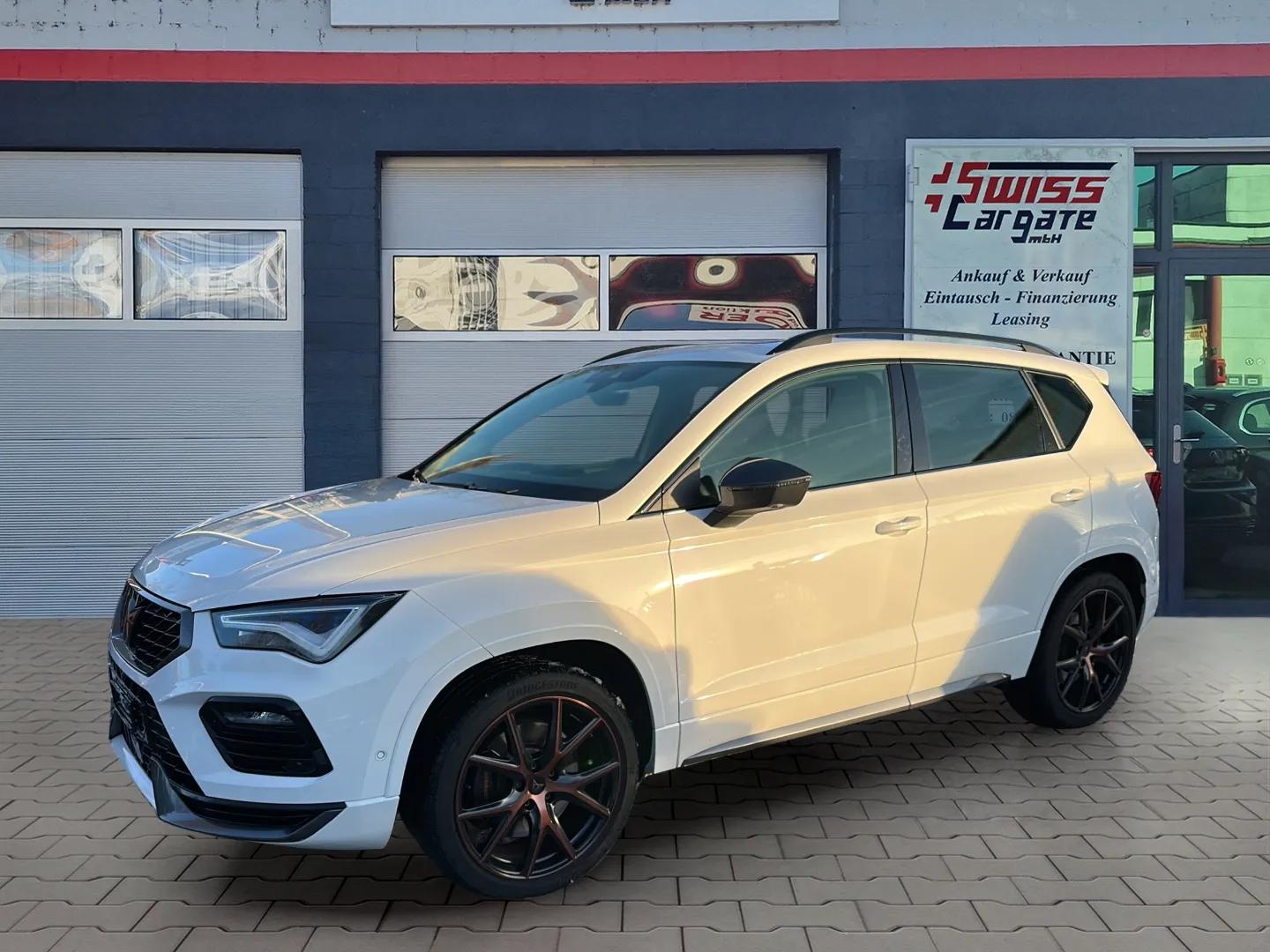 CUPRA Ateca 2.0TSI 4Drive DSG mit AHK + Panoramadach + Beats Soundsystem-showroom-element-3
