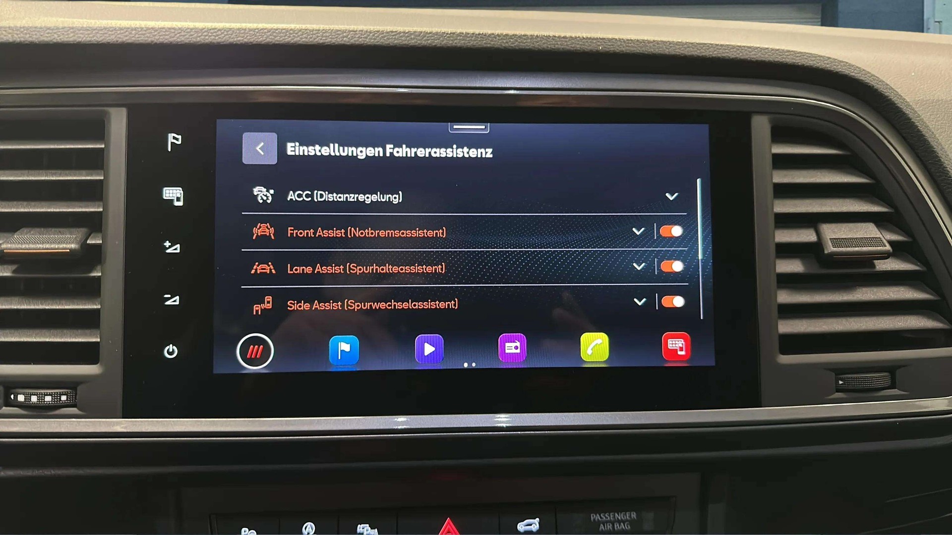CUPRA Ateca 2.0TSI 4Drive DSG mit AHK + Panoramadach + Beats Soundsystem-image-17