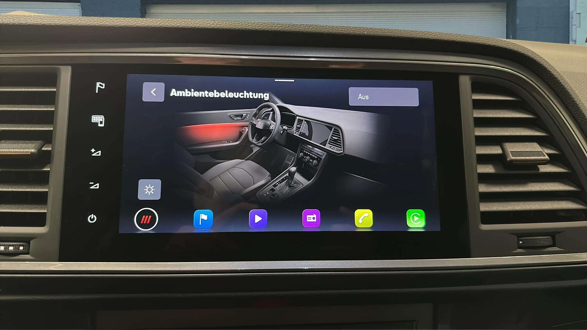 CUPRA Ateca 2.0TSI 4Drive DSG mit AHK + Panoramadach + Beats Soundsystem-image-22
