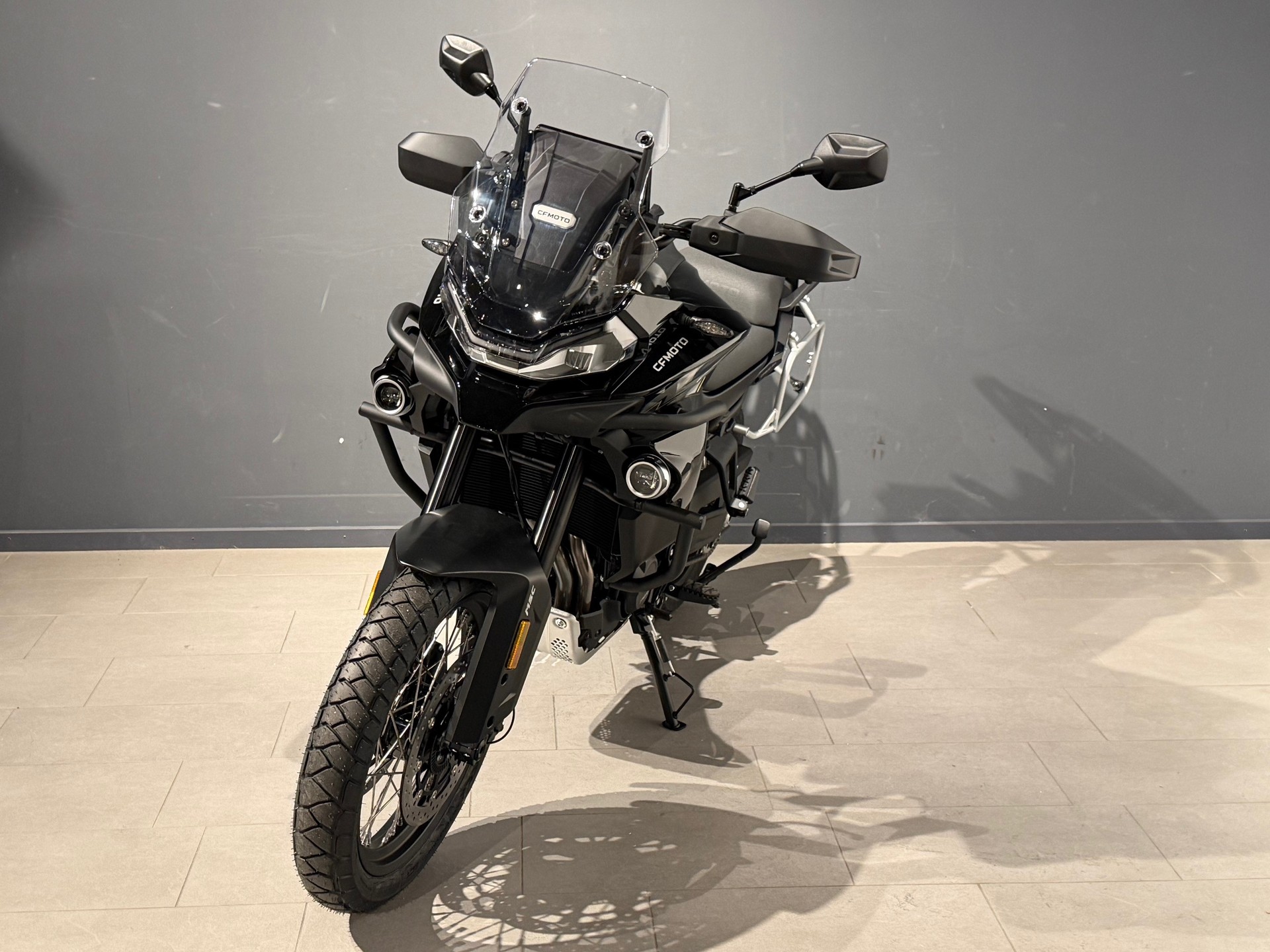 CF MOTO 800 MT Explore-showroom-element-2