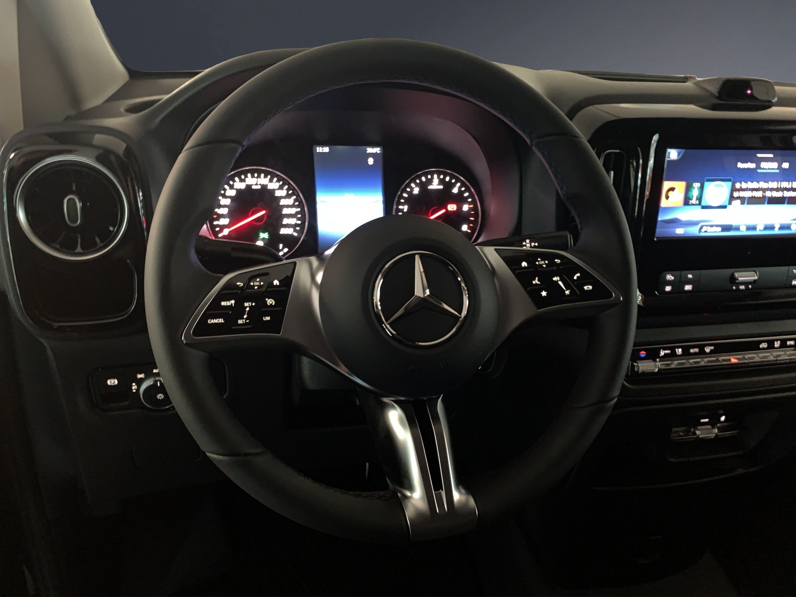 MERCEDES-BENZ Vito 119 CDI Kompakt Pro 9G-Tronic 4M-image-6