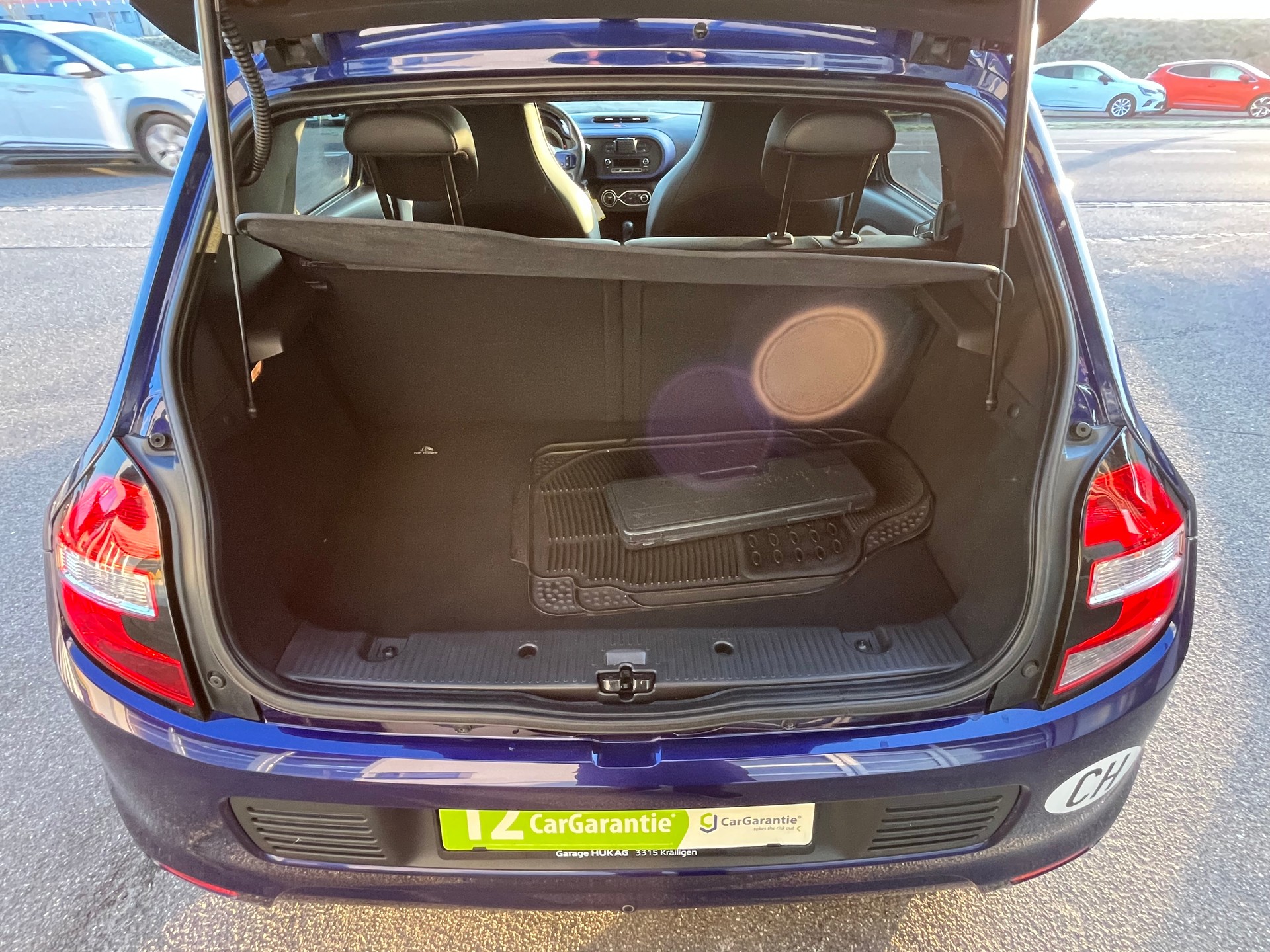 RENAULT Twingo 0.9 Iconic EDC+++FALTDACH+++TOP AUSGESTATTET+++-image-15