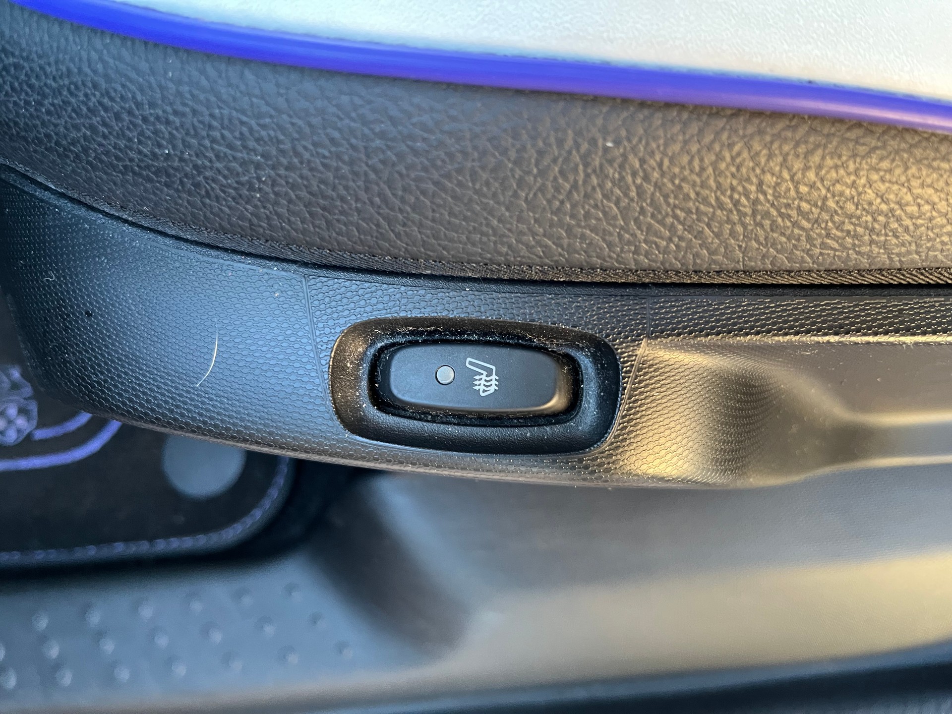 RENAULT Twingo 0.9 Iconic EDC+++FALTDACH+++TOP AUSGESTATTET+++-image-11