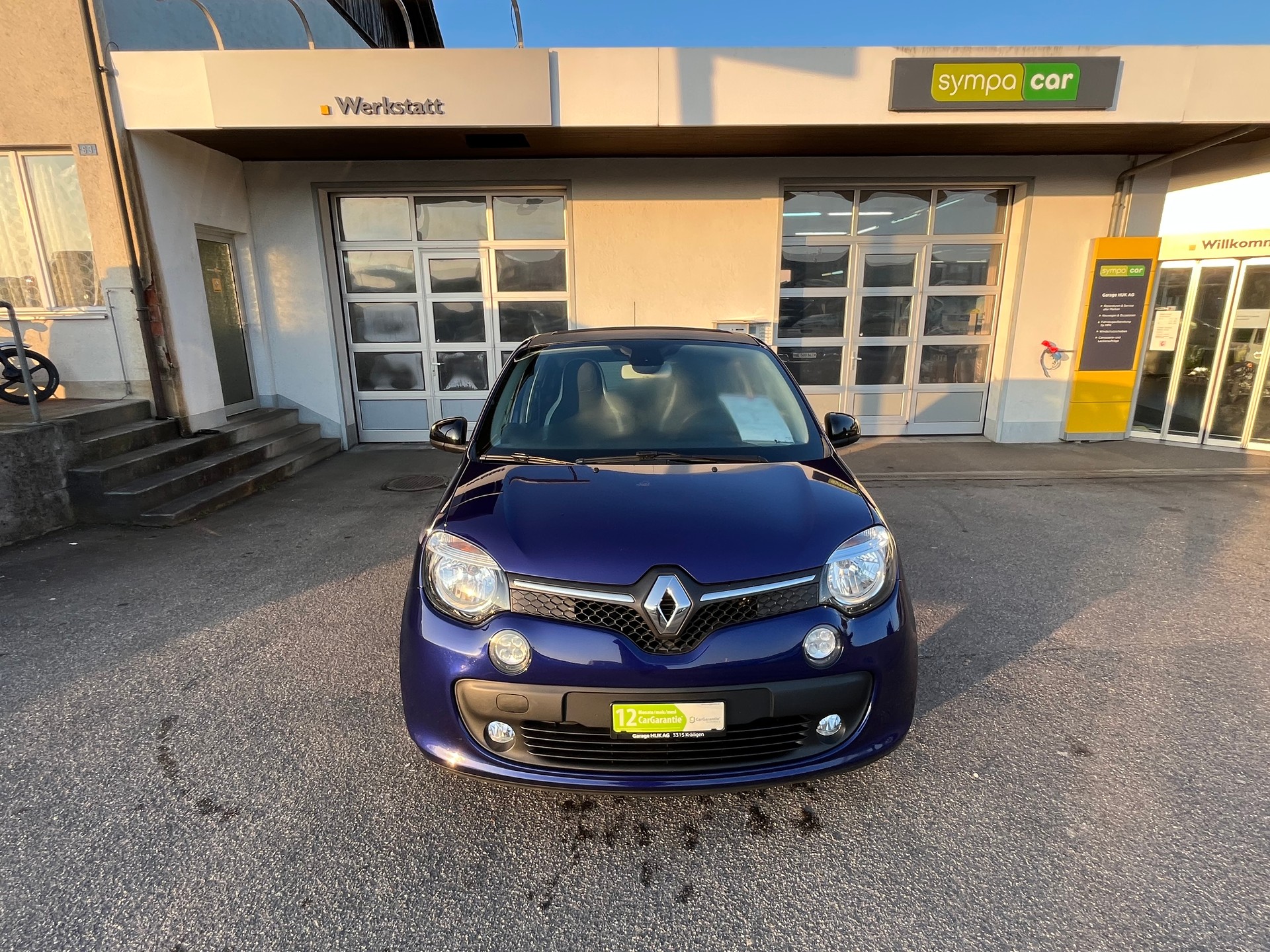RENAULT Twingo 0.9 Iconic EDC+++FALTDACH+++TOP AUSGESTATTET+++-image-4