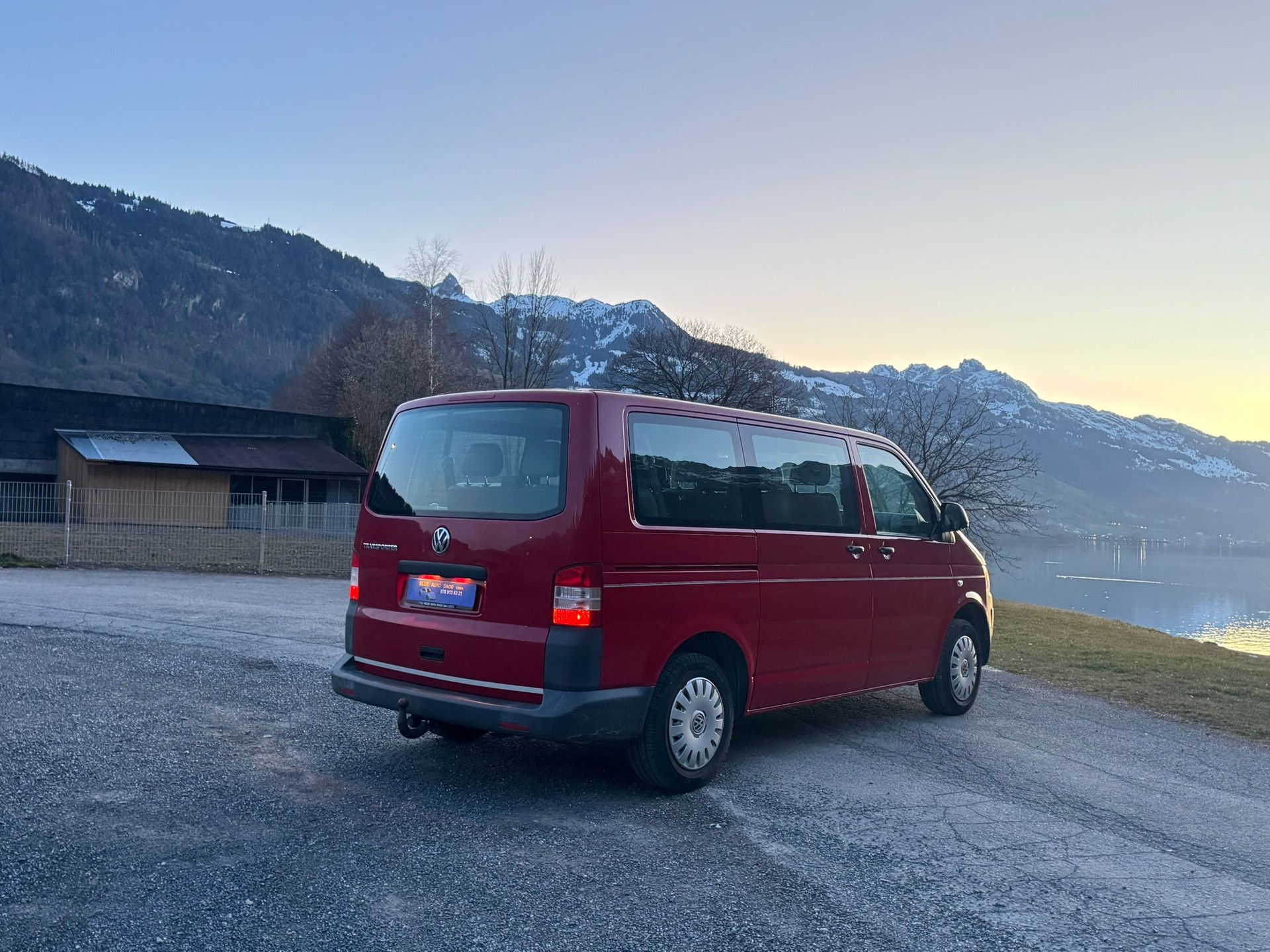 VW T5 2.0 TDI-showroom-element-3