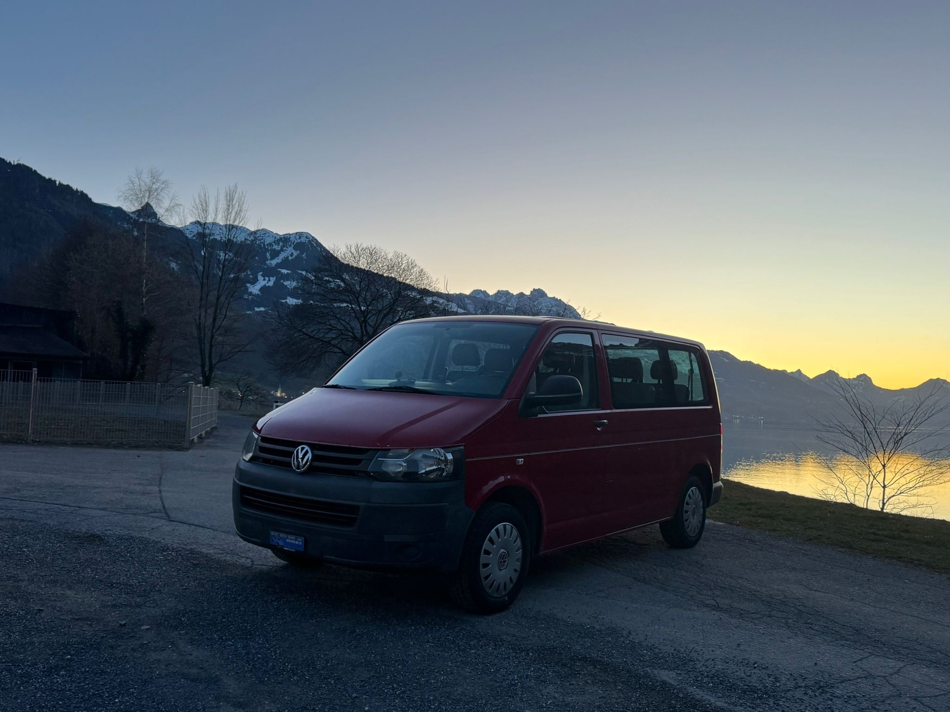 VW T5 2.0 TDI-showroom-element-1