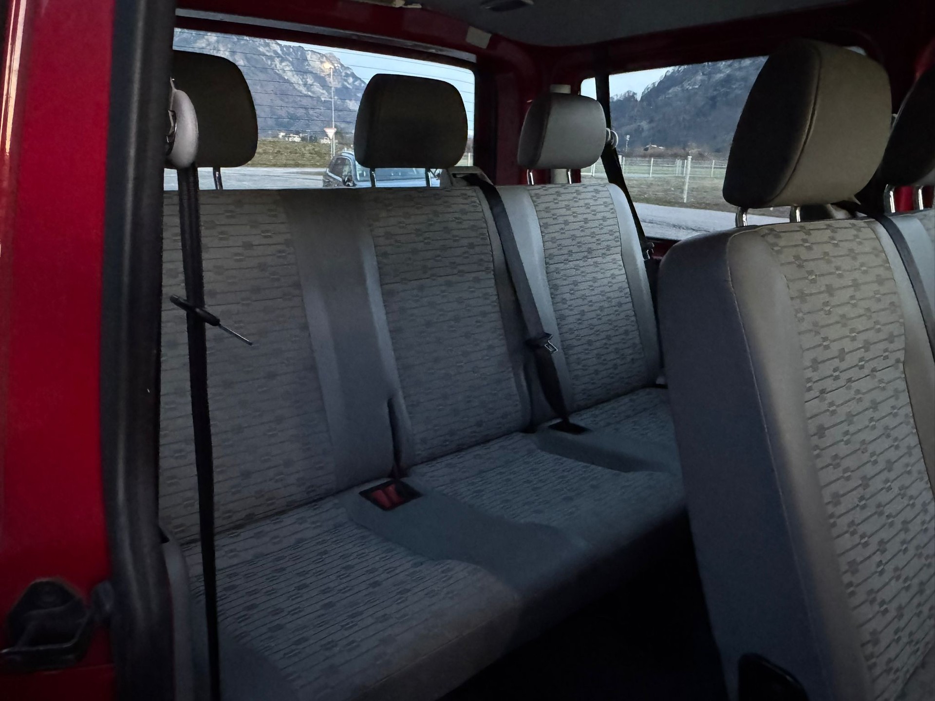 VW T5 2.0 TDI-image-10