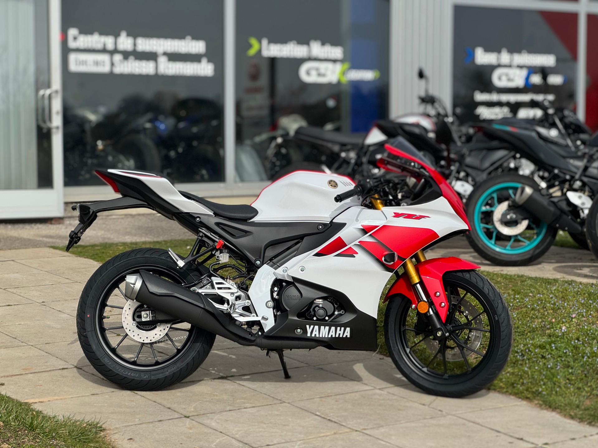 YAMAHA YZF-R 125 ABS 70th Anniversary-image-1