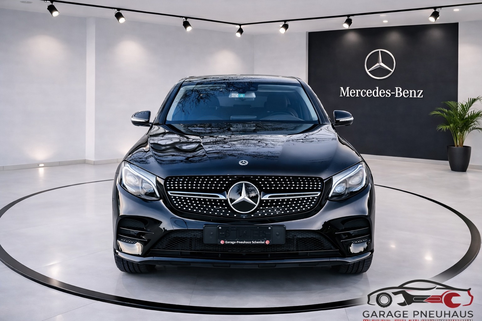 MERCEDES-BENZ GLC Coupé 300 AMG Line 4Matic 9G-Tronic-showroom-element-1