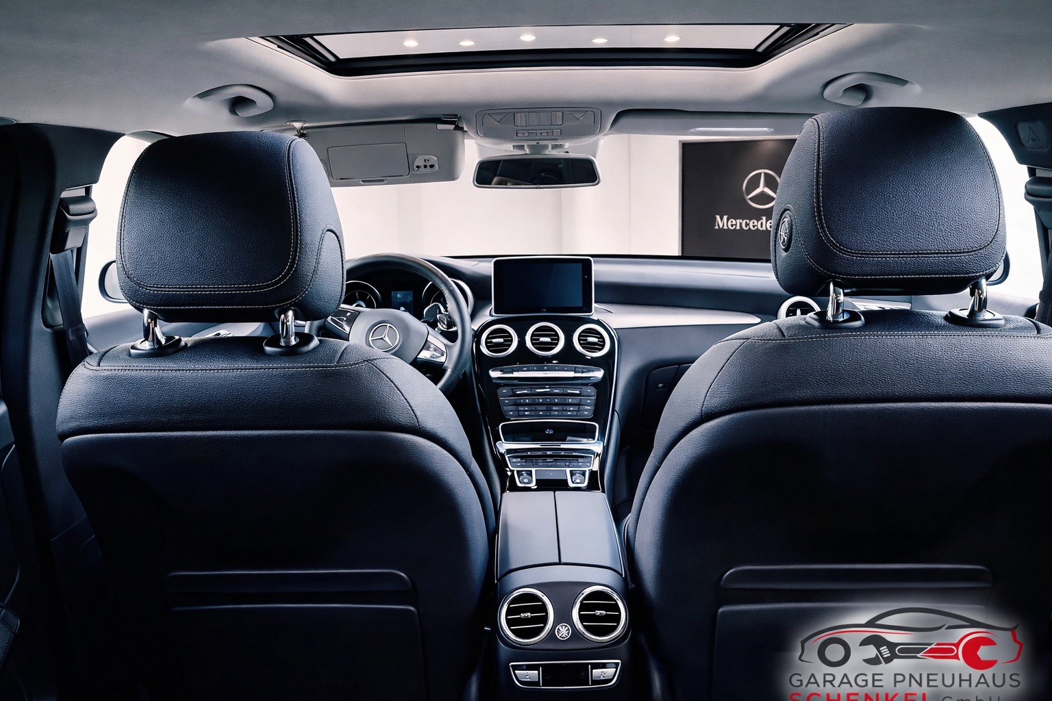 MERCEDES-BENZ GLC Coupé 300 AMG Line 4Matic 9G-Tronic-image-6