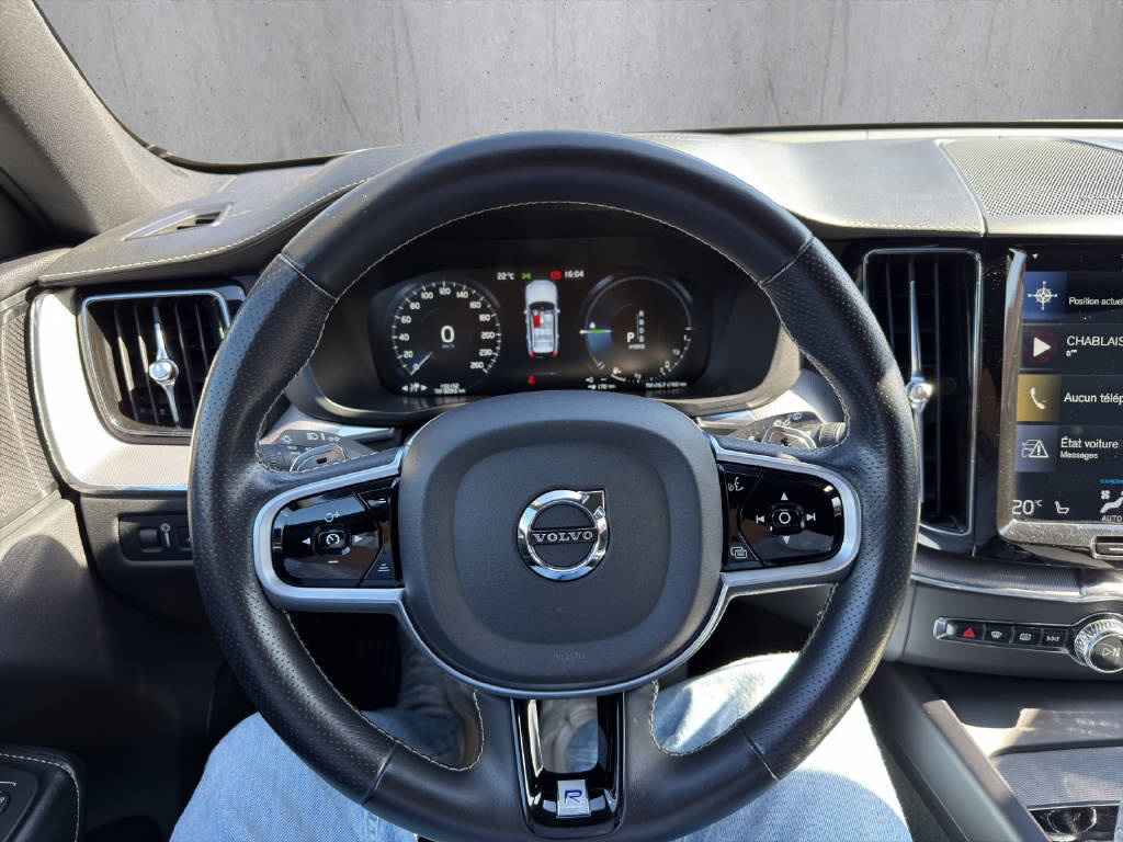 VOLVO XC60 2.0 T8 TE R-Design eAWD-image-9