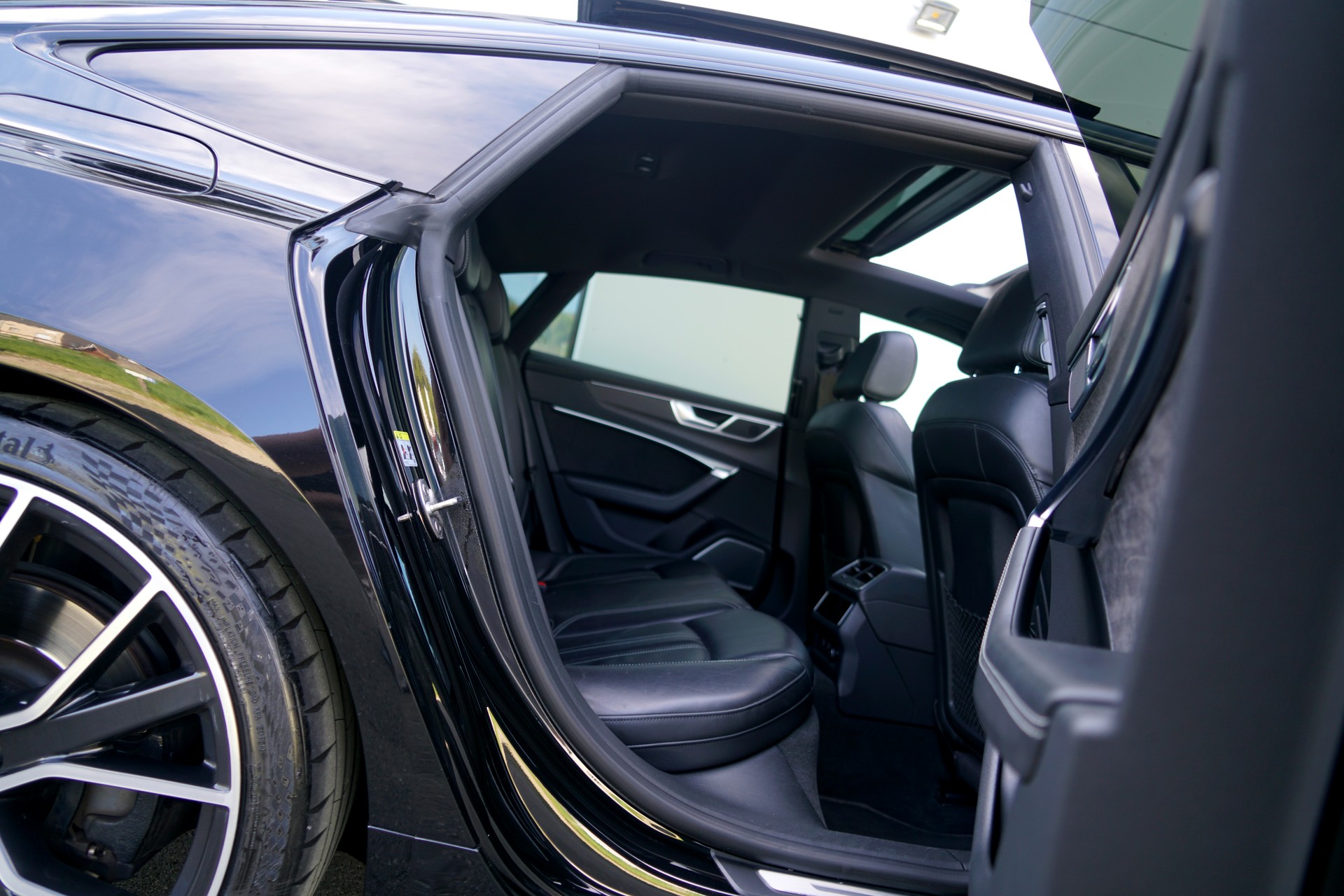 AUDI S7 Sportback TDI quattro S-tronic (CH)-image-12