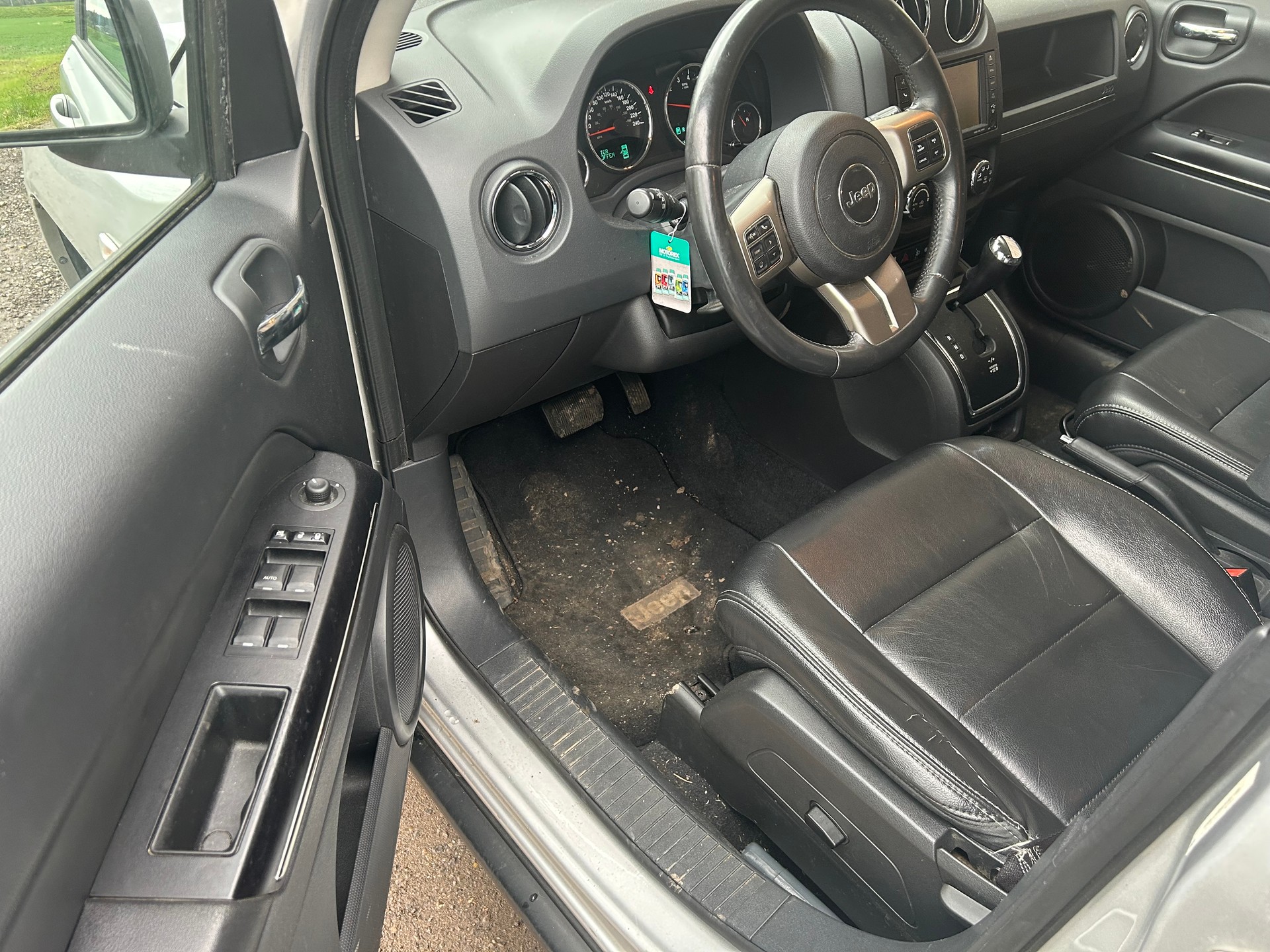 JEEP Compass 2.4 Limited CVT-image-11