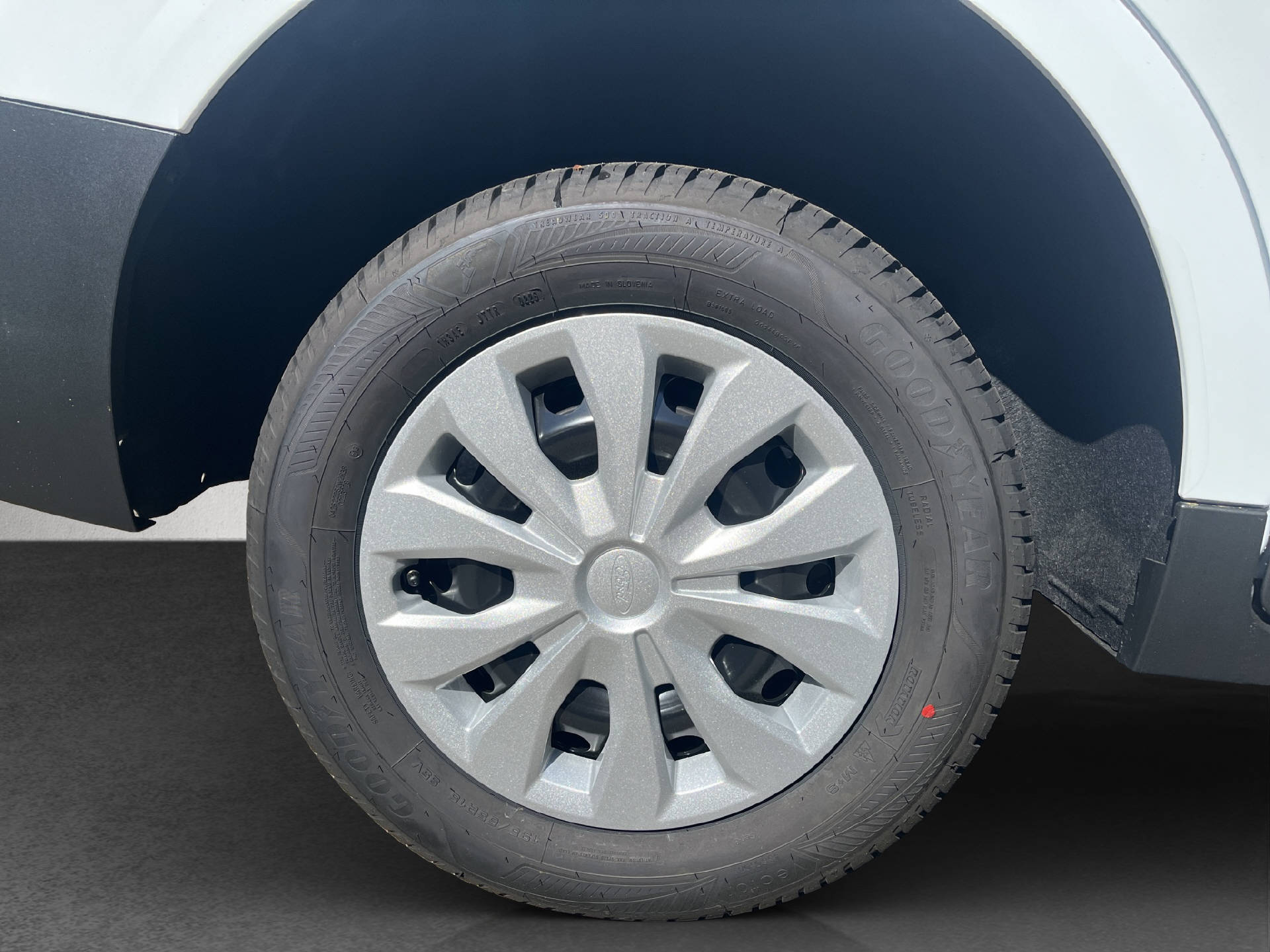 FORD Transit Courier Van 1.0 EcoBoost Trend-image-22